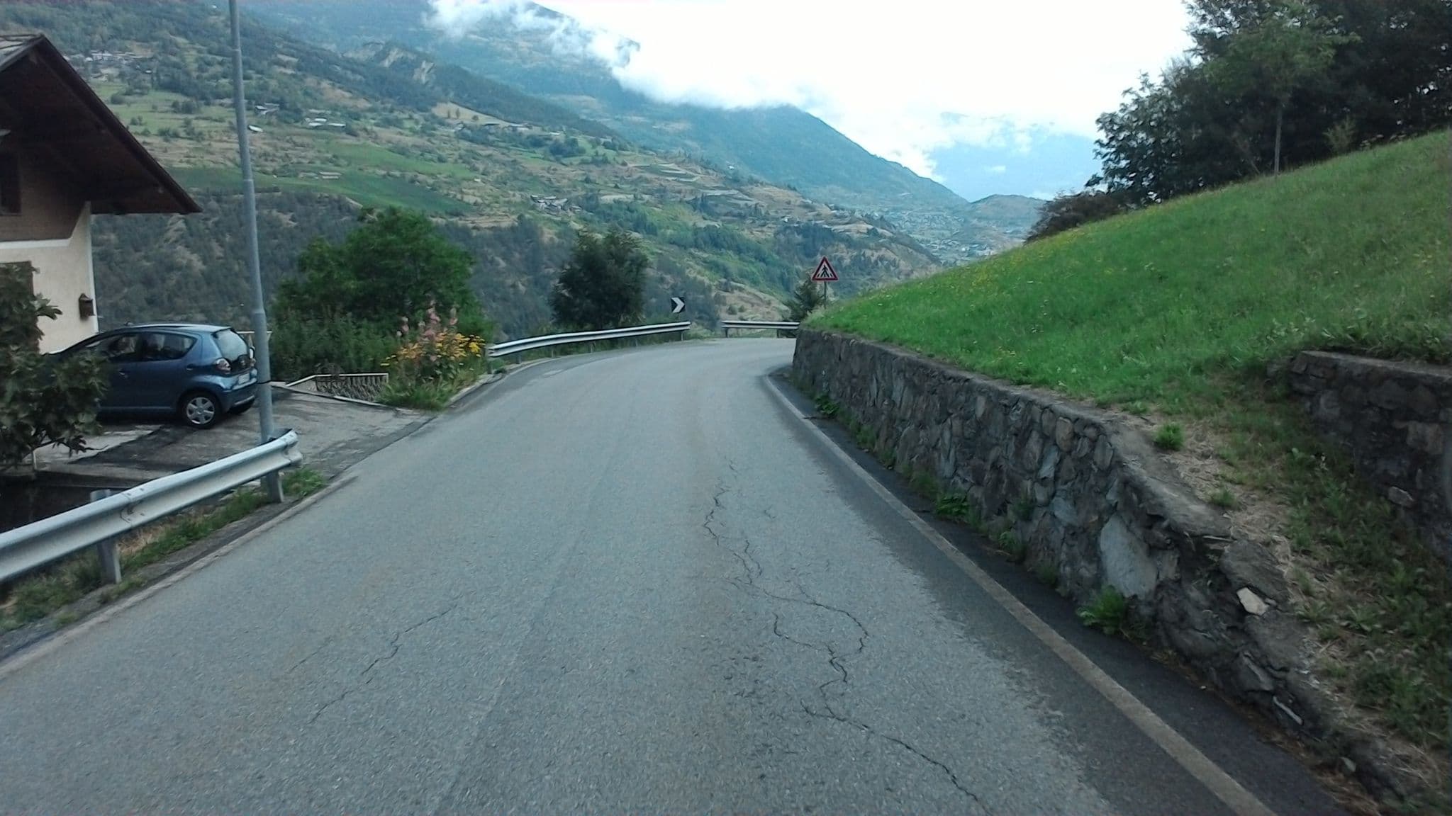 Street view near La Pietra Felice di Taolin Riccardo & C. SAS, Saint-Pierre — © mprins (CC BY-SA · Mapillary)