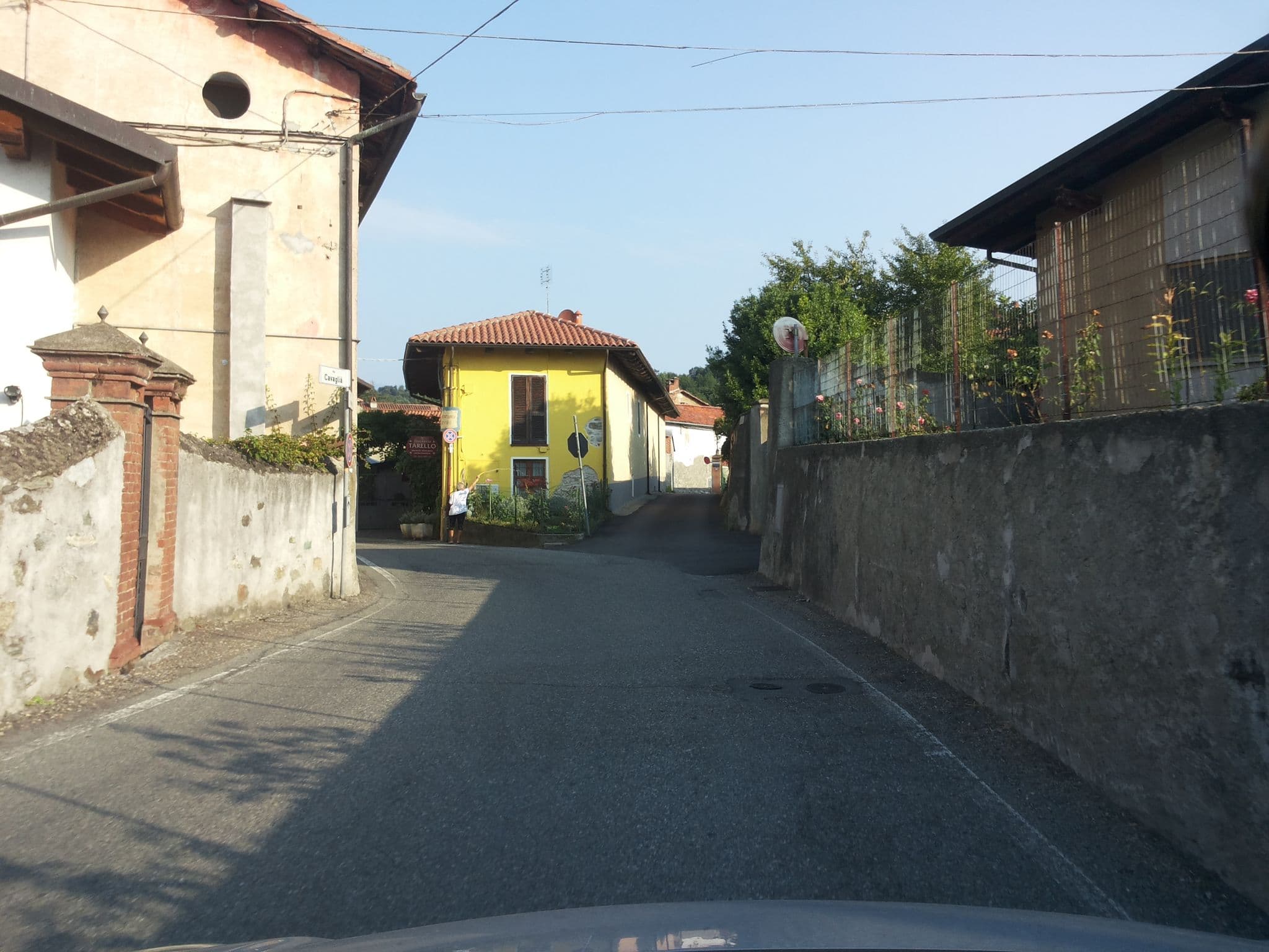 Street view near B&B Le Lune, Viverone — © musuruan (CC BY-SA · Mapillary)