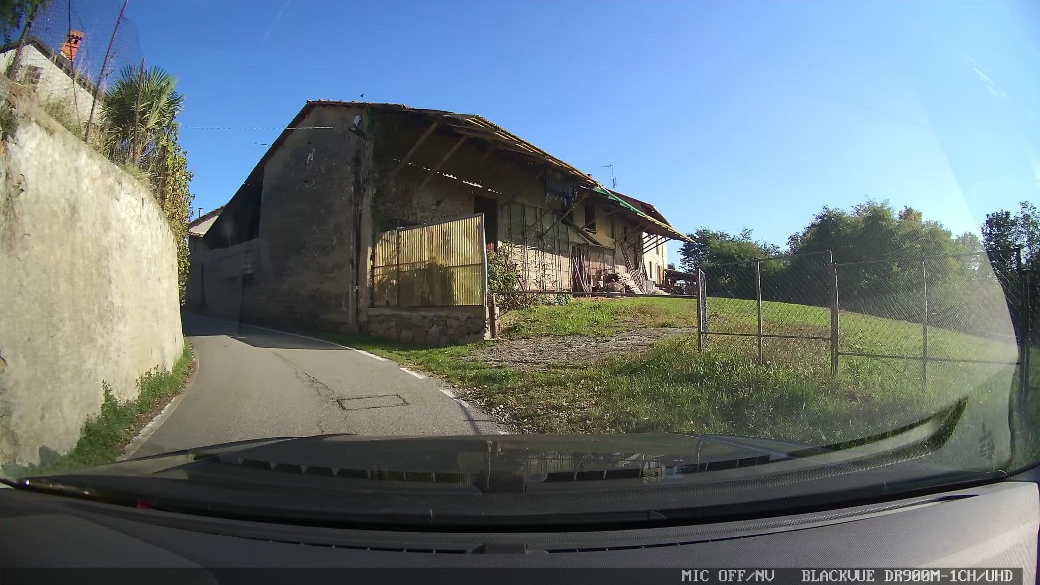 Street view near Rose Suite Apartments, Viverone — © mikki65 (CC BY-SA · Mapillary)