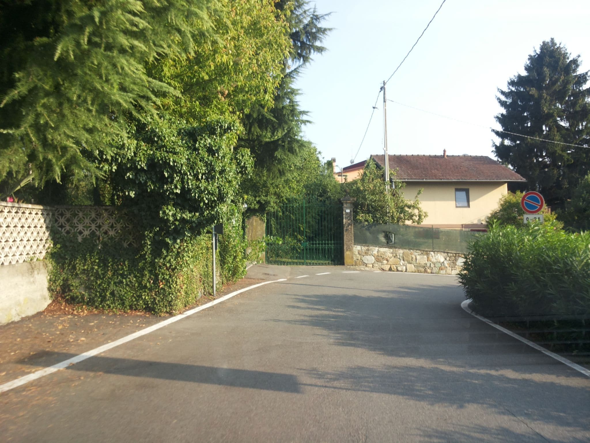 Street view near Albaluce Village Viverone, Viverone — © musuruan (CC BY-SA · Mapillary)