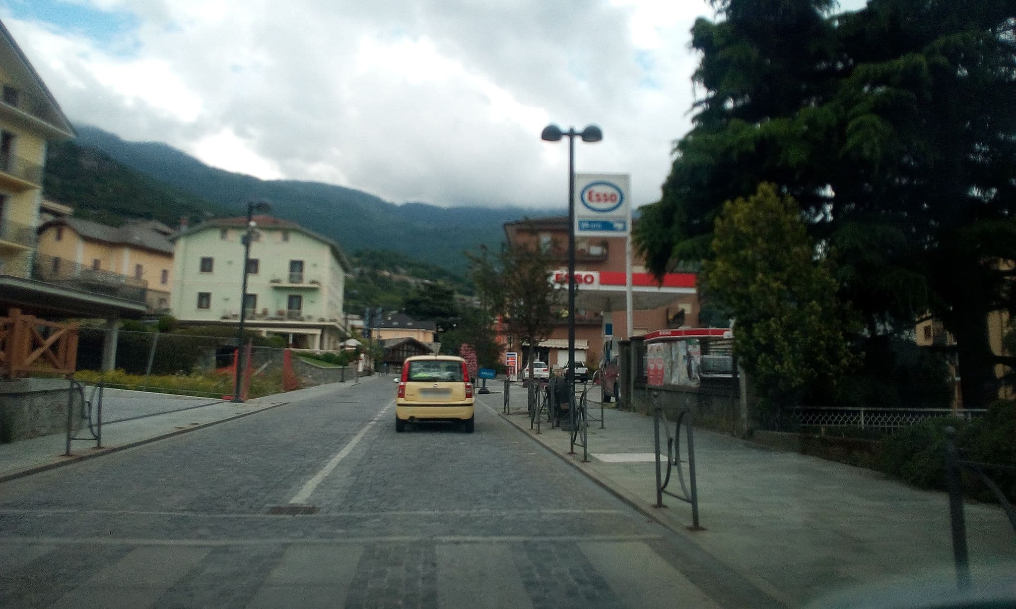 Street view near Mont Avic di Motto Ros Giuseppe & C. SNC, Saint-Vincent — © gianmarionavi (CC BY-SA · Mapillary)