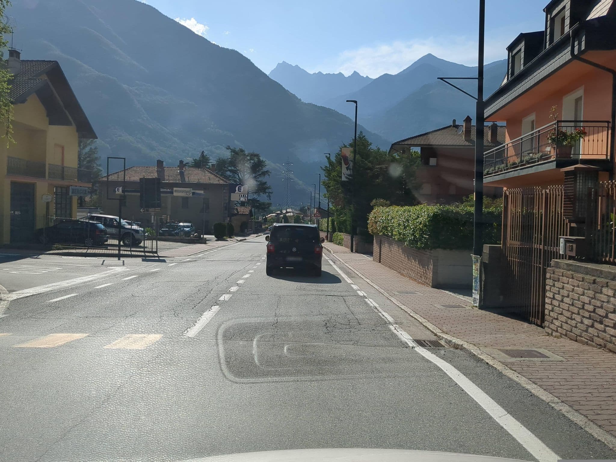 Street view near Da Pierre, Verres — © musuruan (CC BY-SA · Mapillary)