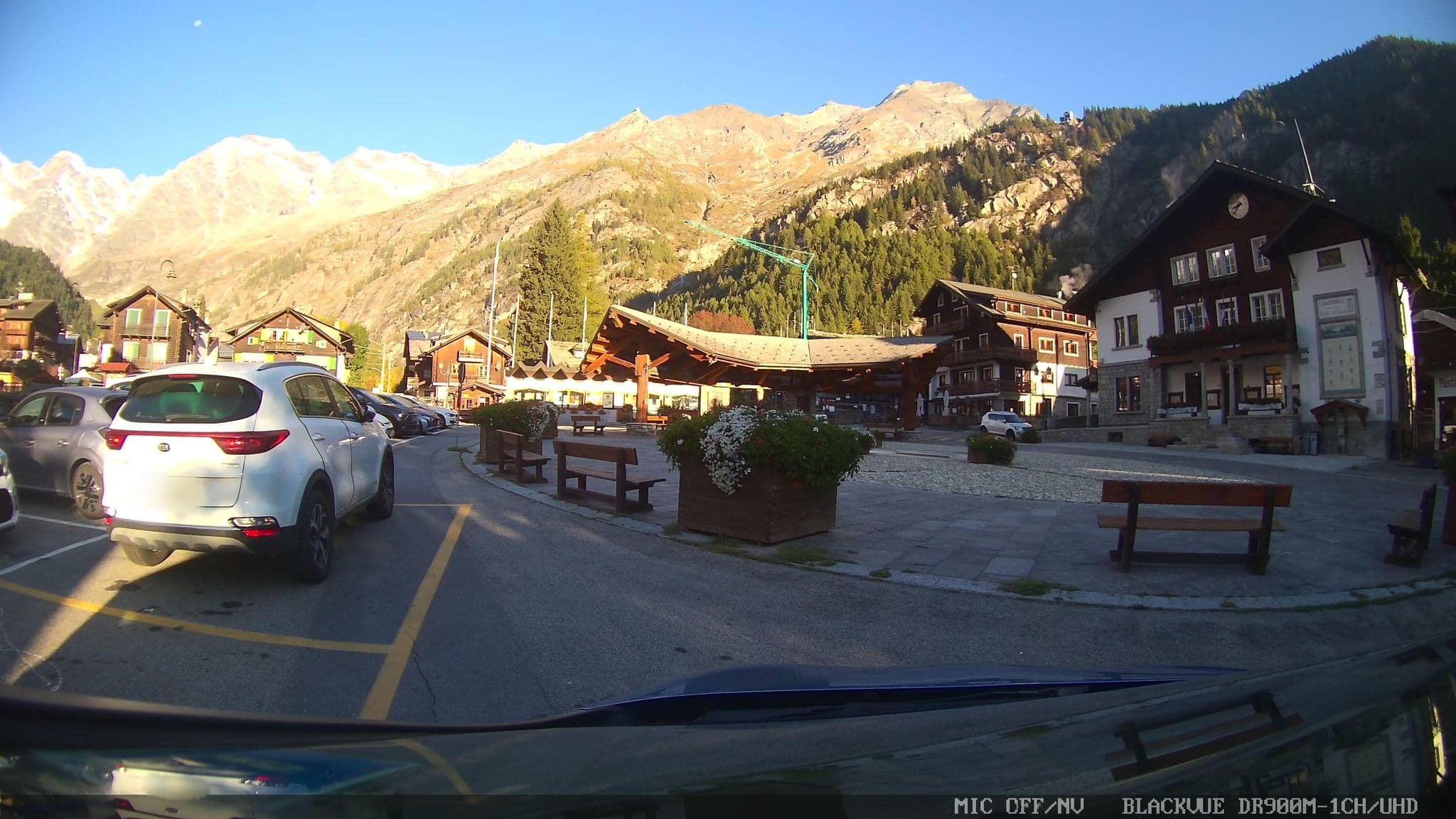 Street view near Albergo Flora, Pieve Vergonte — © jrachi (CC BY-SA · Mapillary)