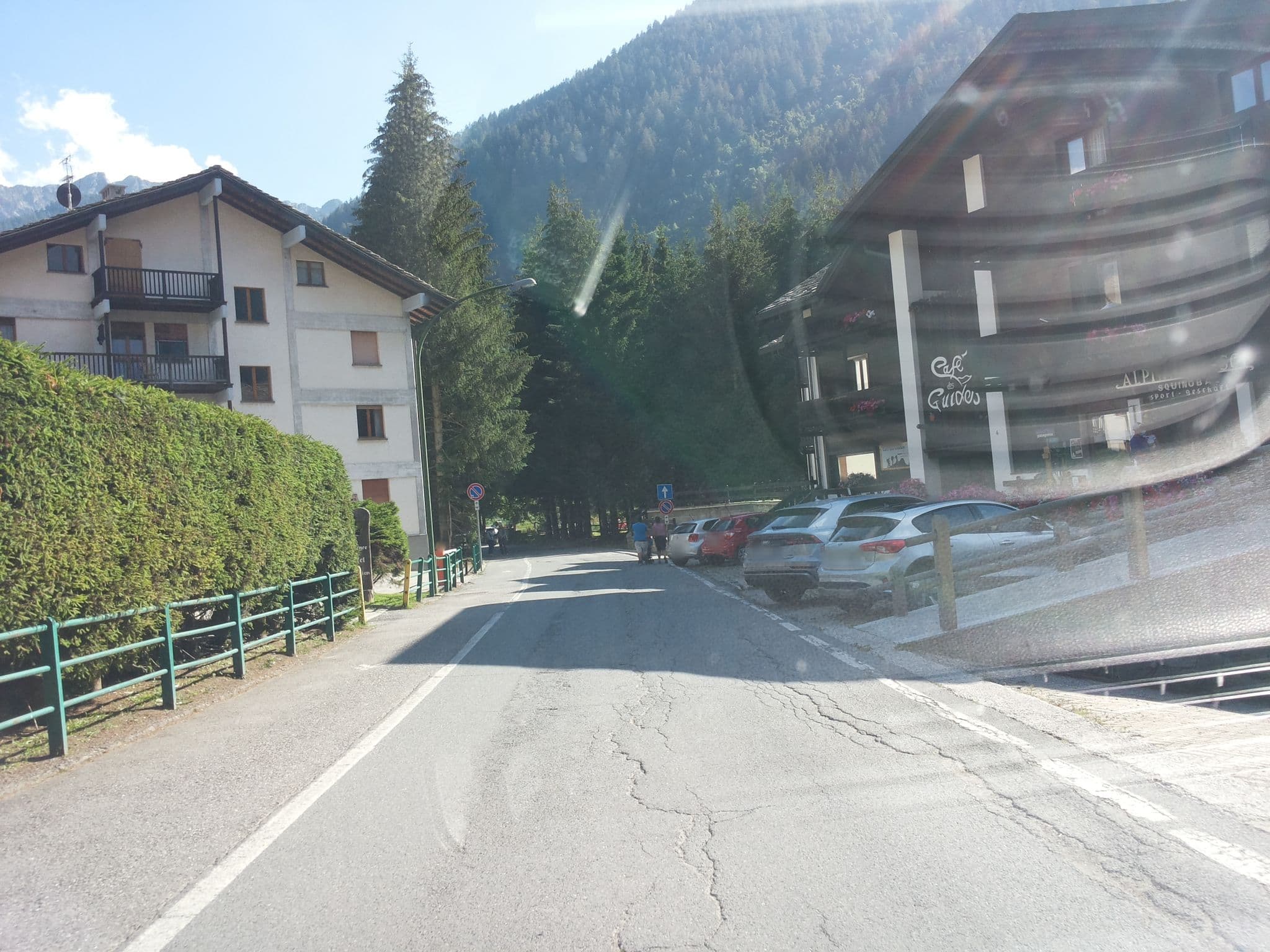 Street view near Residence Apfel, Ayas — © musuruan (CC BY-SA · Mapillary)