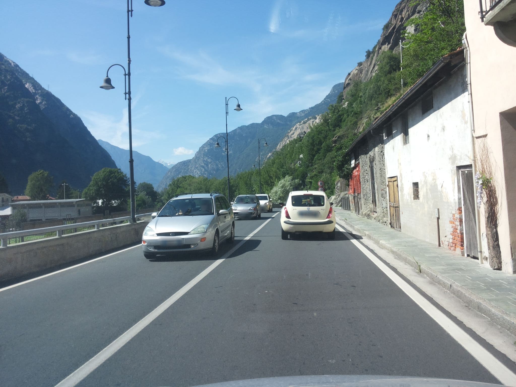 Street view near Belvedere di Simona Cotti Piccinelli, Hone — © musuruan (CC BY-SA · Mapillary)
