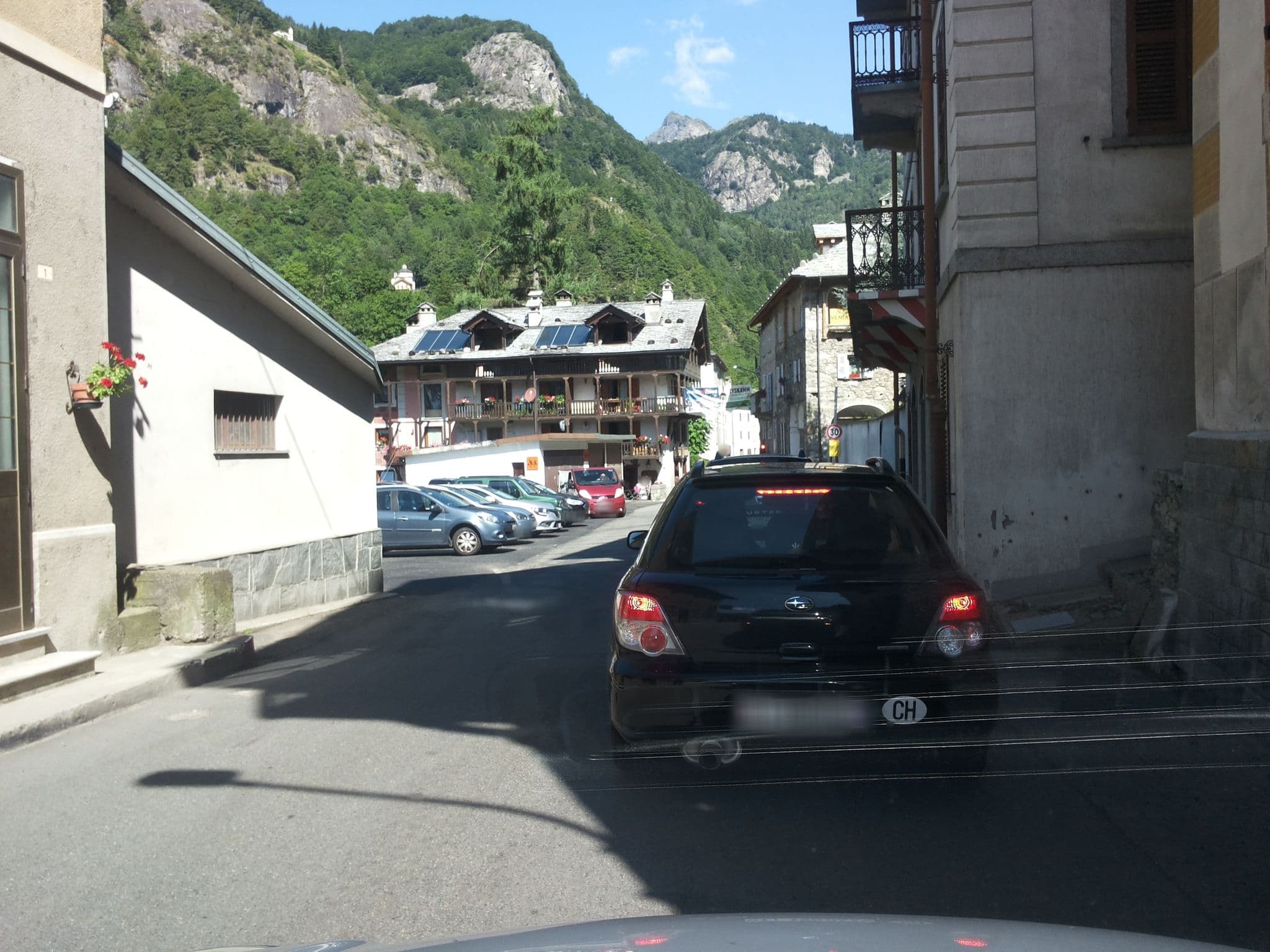 Street view near Albergo Gianoli, Coggiola — © musuruan (CC BY-SA · Mapillary)