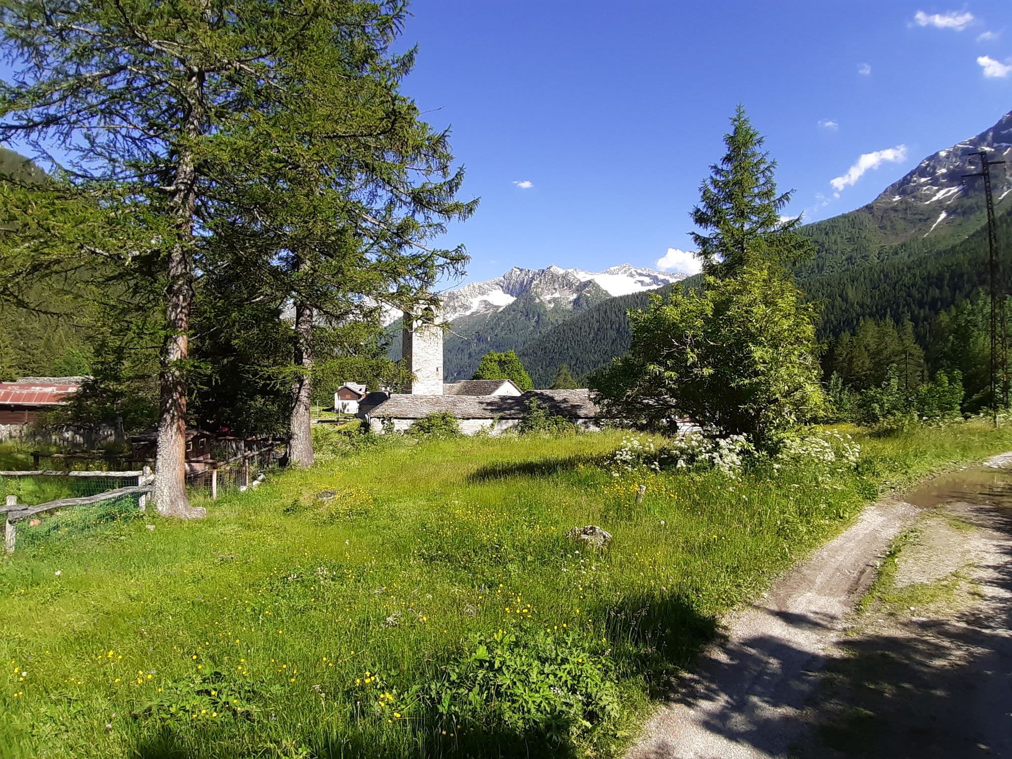 Street view near Taverna Del Rosa, Pieve Vergonte — © agliatav (CC BY-SA · Mapillary)