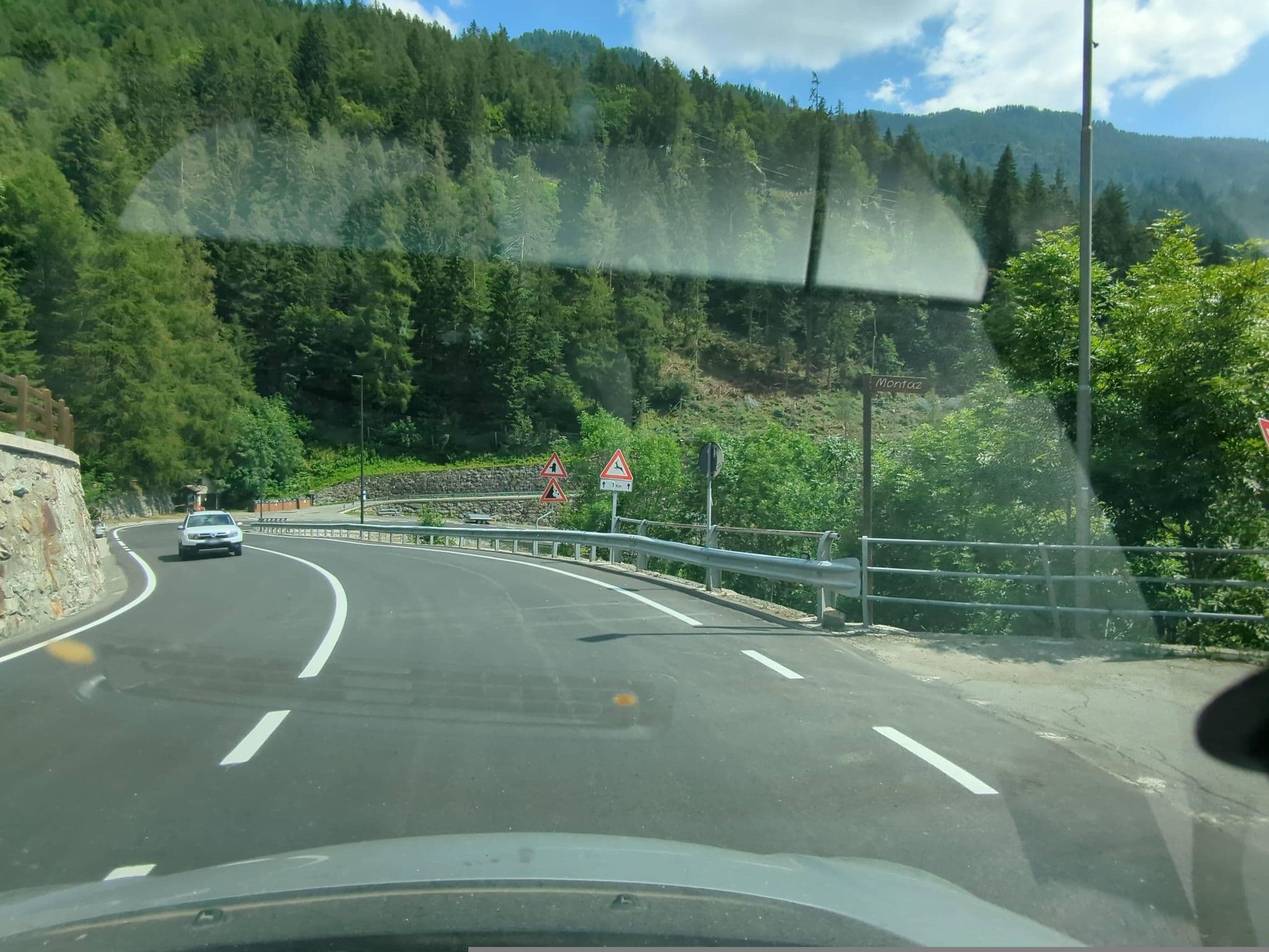 Street view near 4478 Mountaine Lodge, Valtournenche — © musuruan (CC BY-SA · Mapillary)