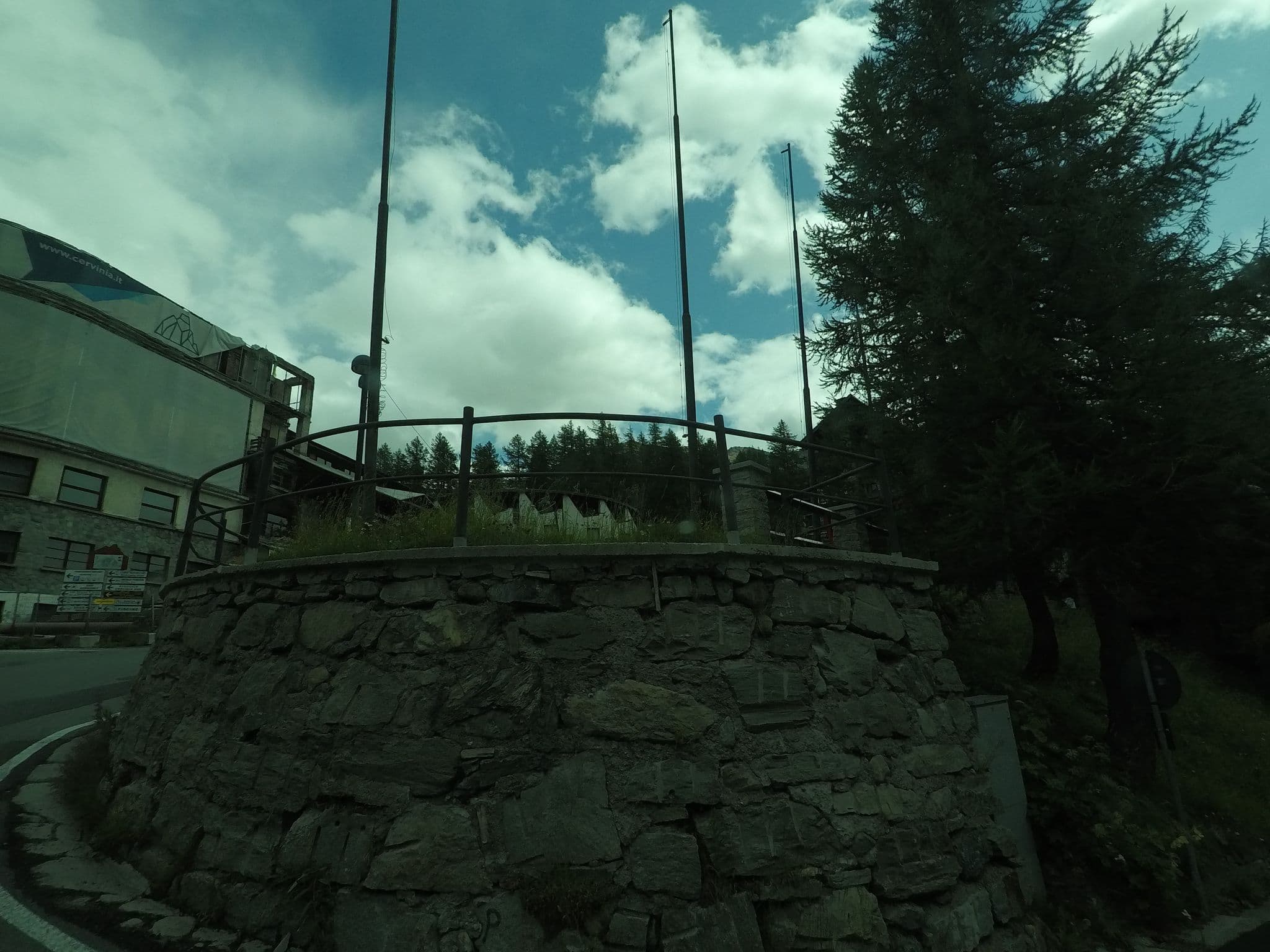 Street view near Mollino Rooms, Valtournenche — © bcostacurta (CC BY-SA · Mapillary)