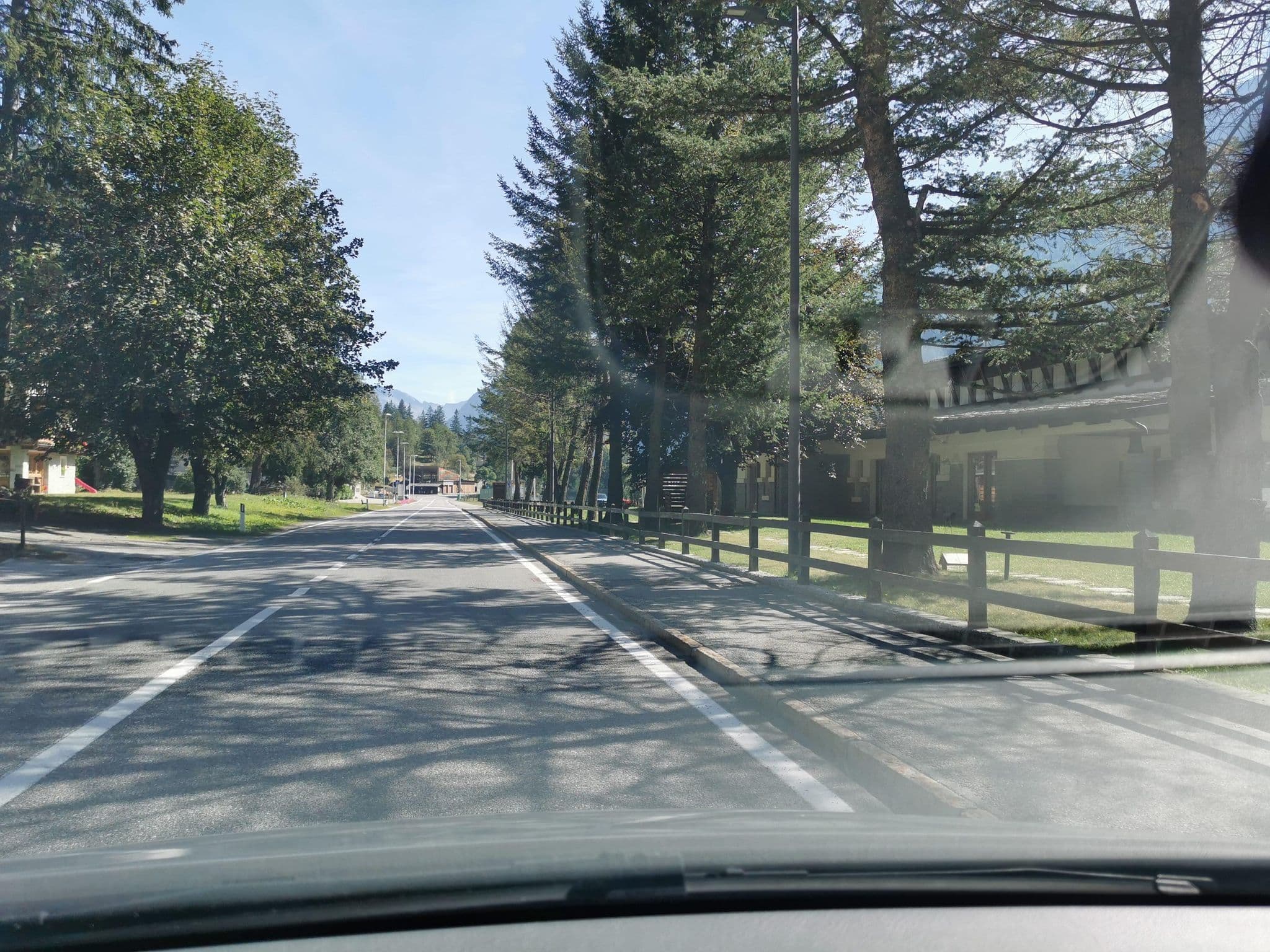Street view near Halldis Apartments, Ayas — © canfe (CC BY-SA · Mapillary)