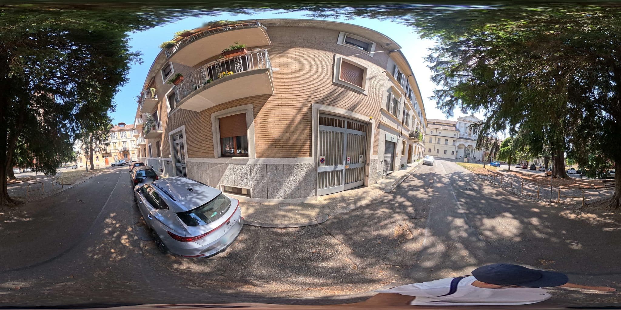Street view near S. Andrea, Vercelli — © ivanbranco (CC BY-SA · Mapillary)