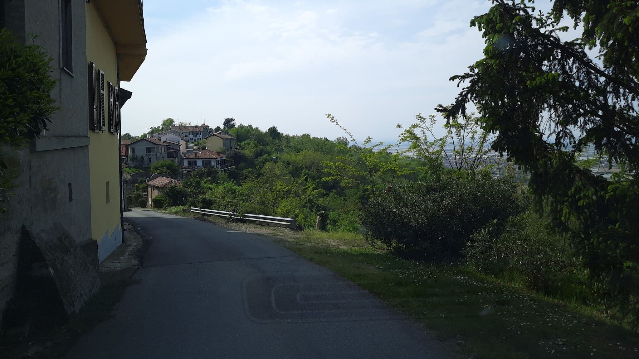 Street view near Cà dal Bric, Palazzolo Vercellese — © musuruan (CC BY-SA · Mapillary)