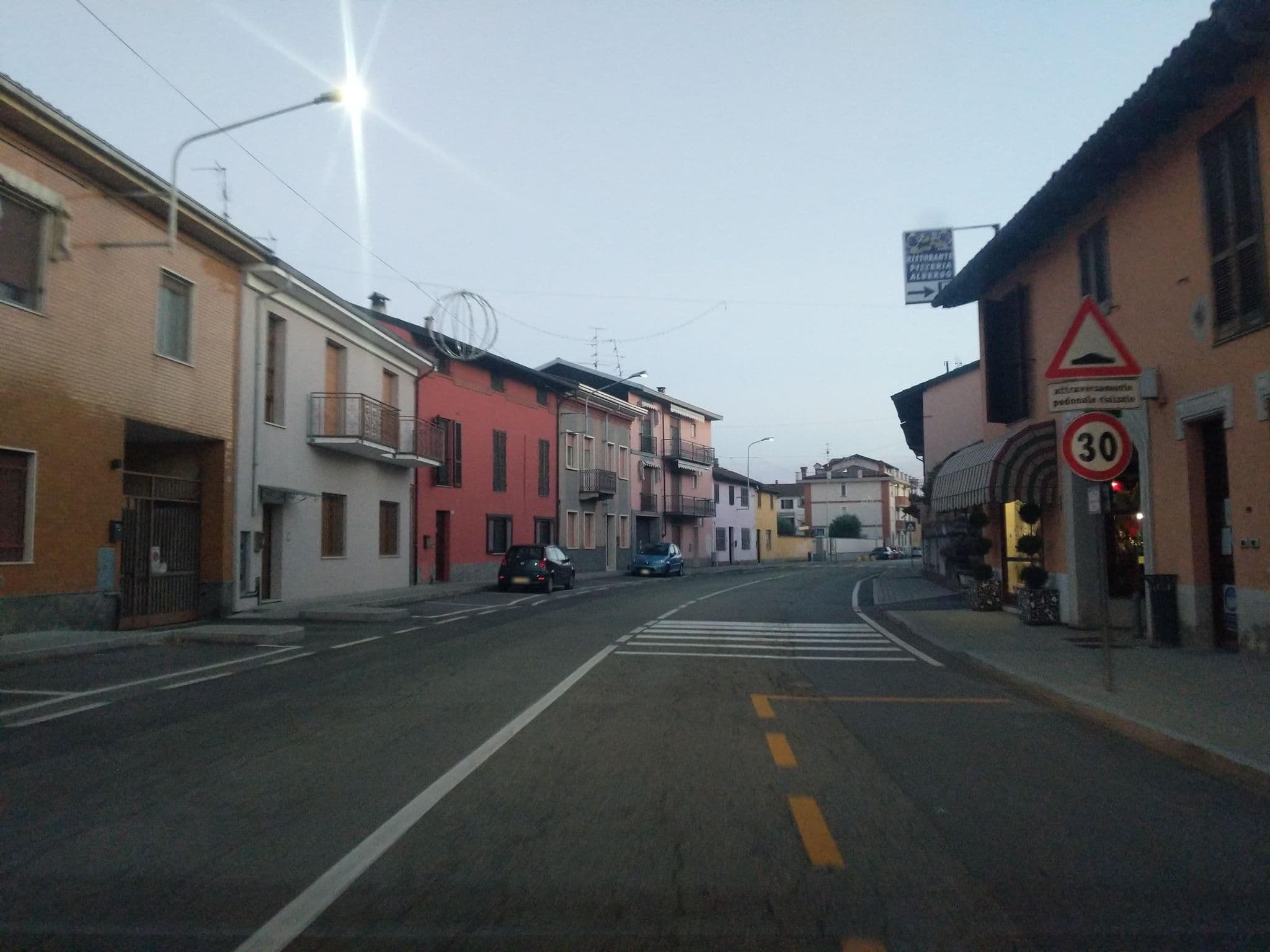 Street view near Le Due Rane Blu, Biandrate — © ivanbranco (CC BY-SA · Mapillary)