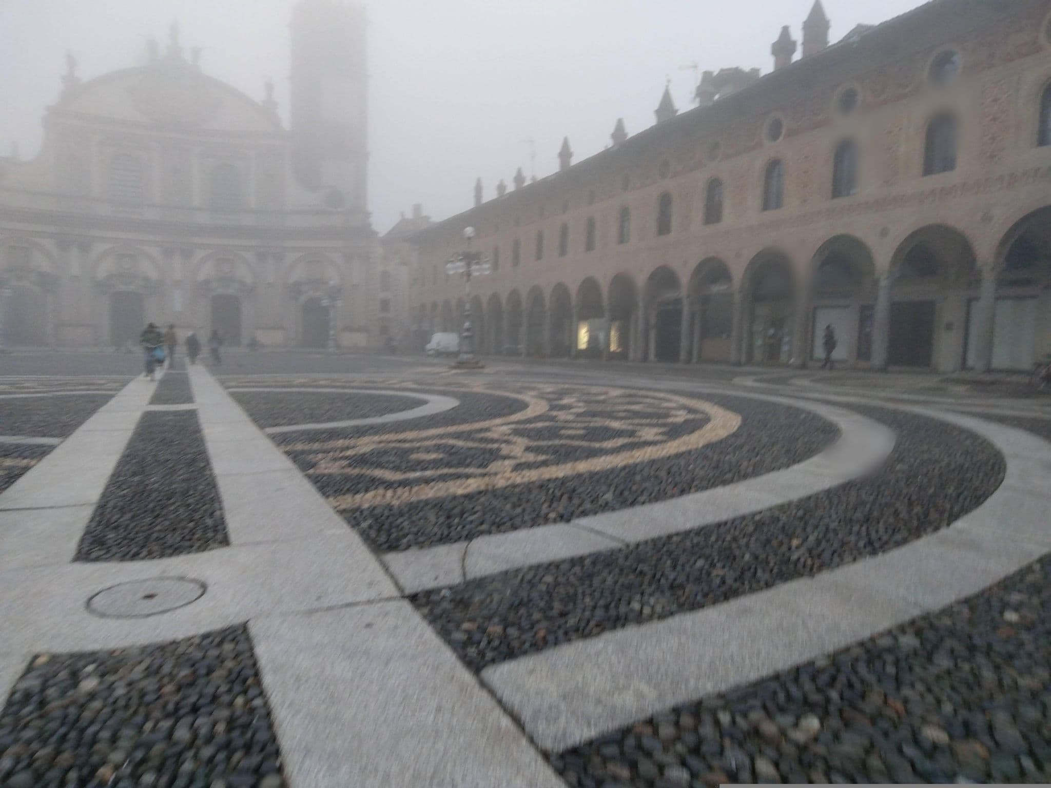 Street view near Bea ducale, Vigevano — © mircozorzo (CC BY-SA · Mapillary)