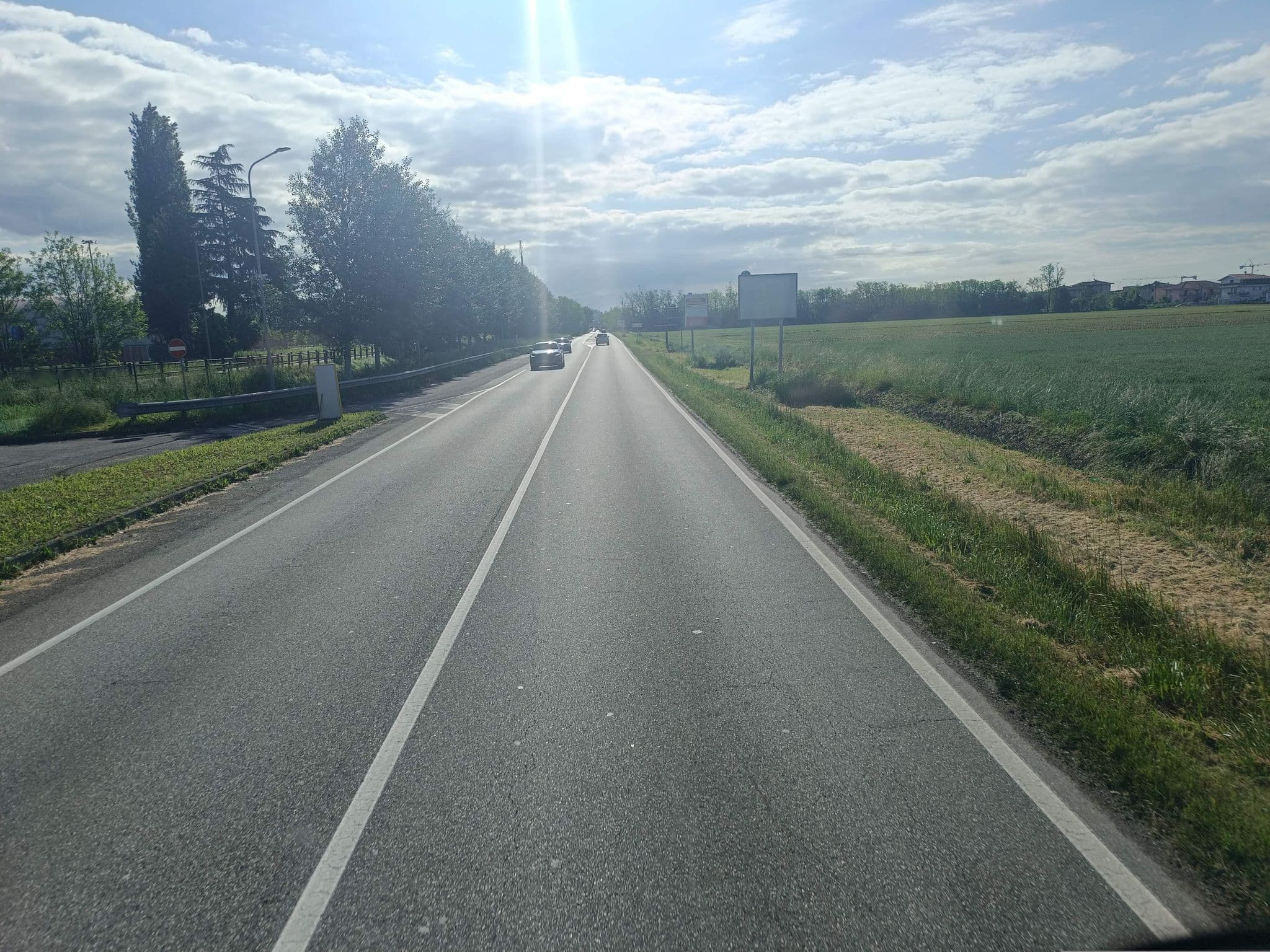 Street view near La Villa Mallero, Lainate — © klimakas (CC BY-SA · Mapillary)