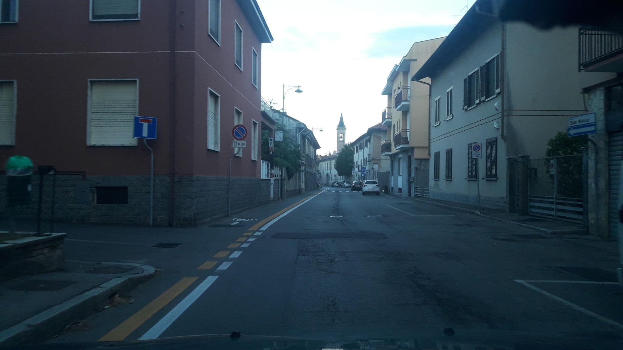 Street view near Residenza Sant'Anna, Cuggiono — © eric_s (CC BY-SA · Mapillary)