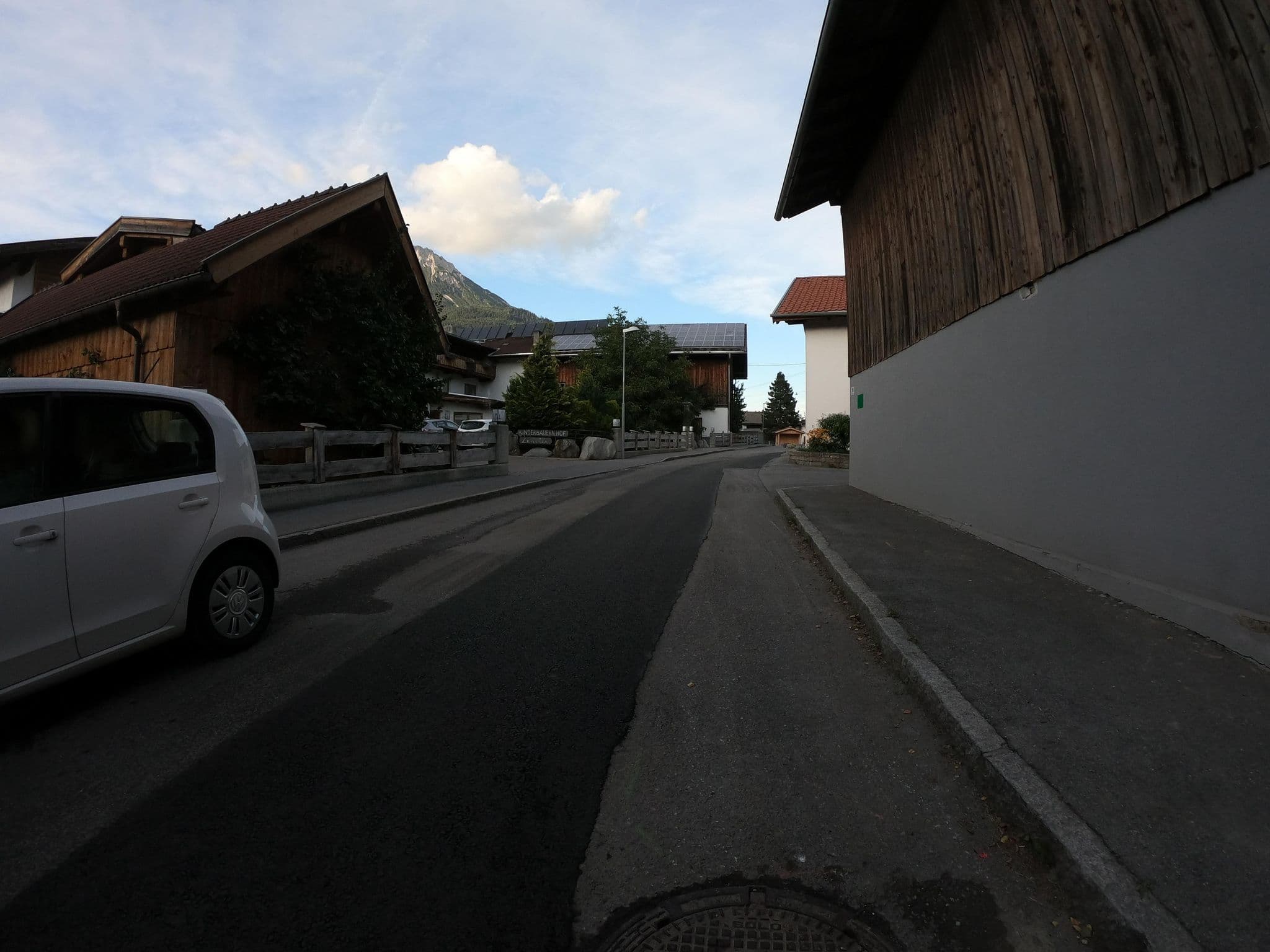 Street view near Leneler Hof, Arzl im Pitztal — © joostjakob (CC BY-SA · Mapillary)