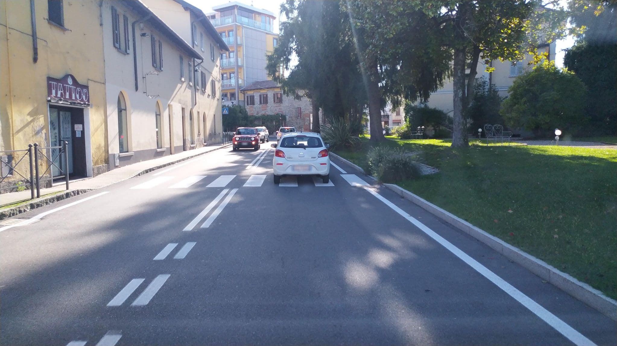 Street view near Albergo Dei Mille, Cadrezzate — © cicooz (CC BY-SA · Mapillary)