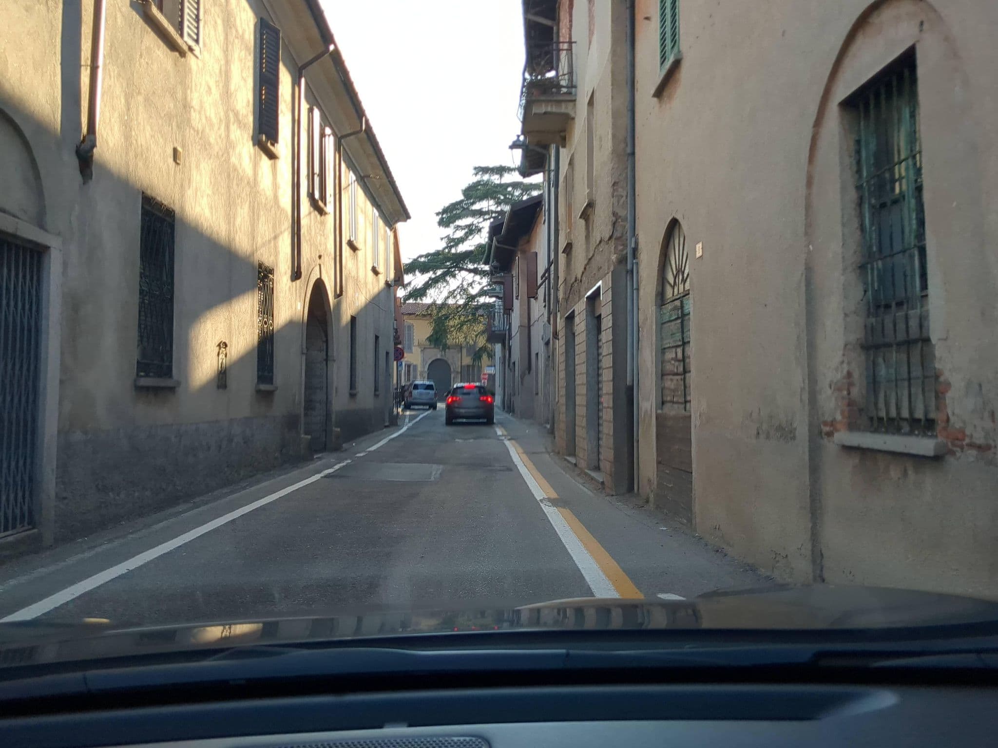 Street view near Cafè Locanda dei Mille SAS di Timpanaro Giuseppe & C., Bardello — © musuruan (CC BY-SA · Mapillary)