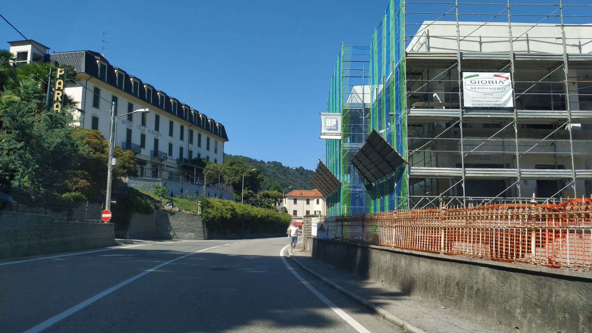 Street view near Villa Greta, Meina — © mikki65 (CC BY-SA · Mapillary)