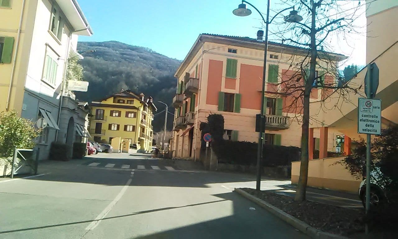 Street view near Albergo Grand Italia, Quarona — © mikki65 (CC BY-SA · Mapillary)