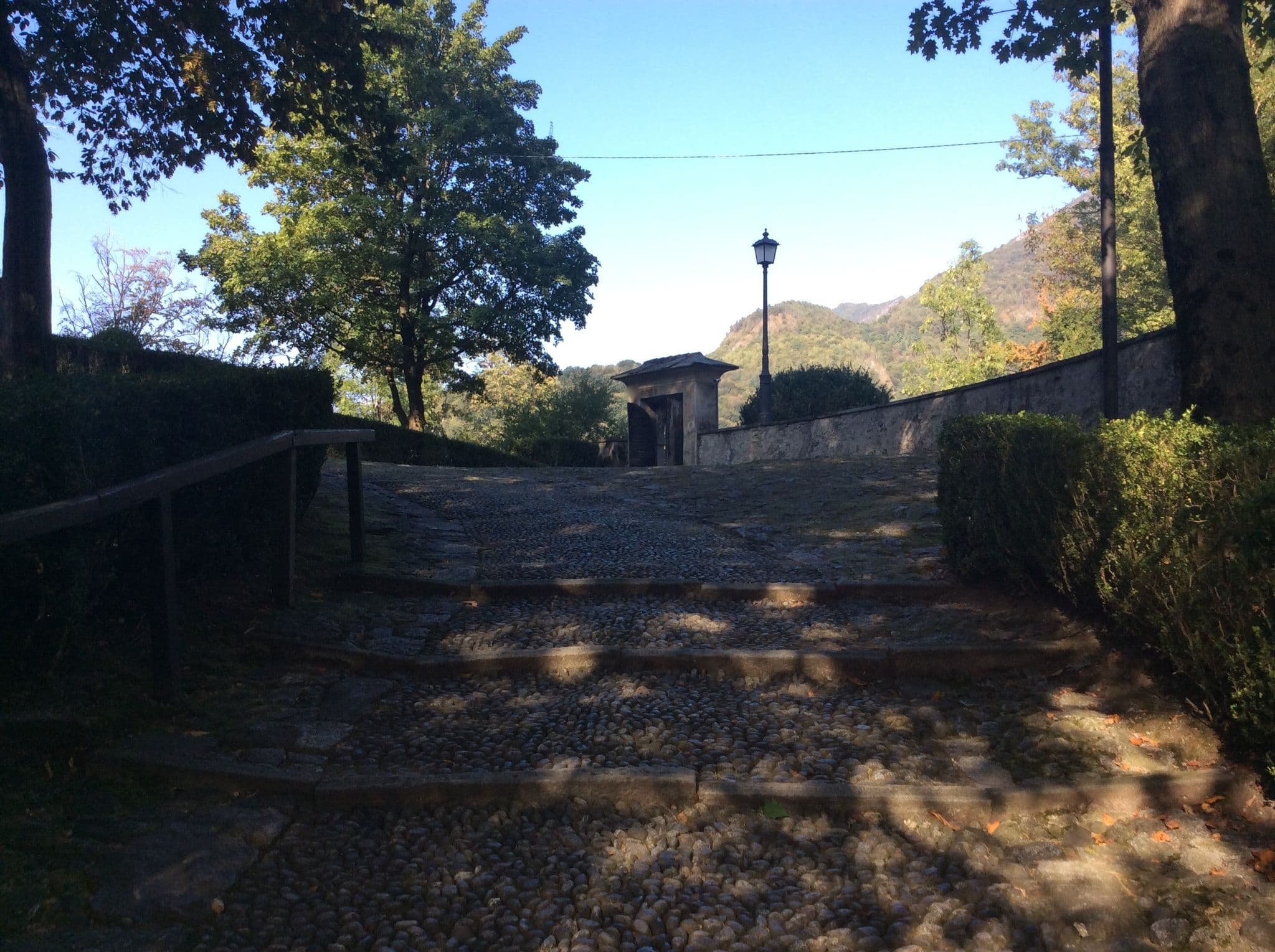 Street view near Antico Hotel Sacro Monte, Varallo — © danielevilla (CC BY-SA · Mapillary)