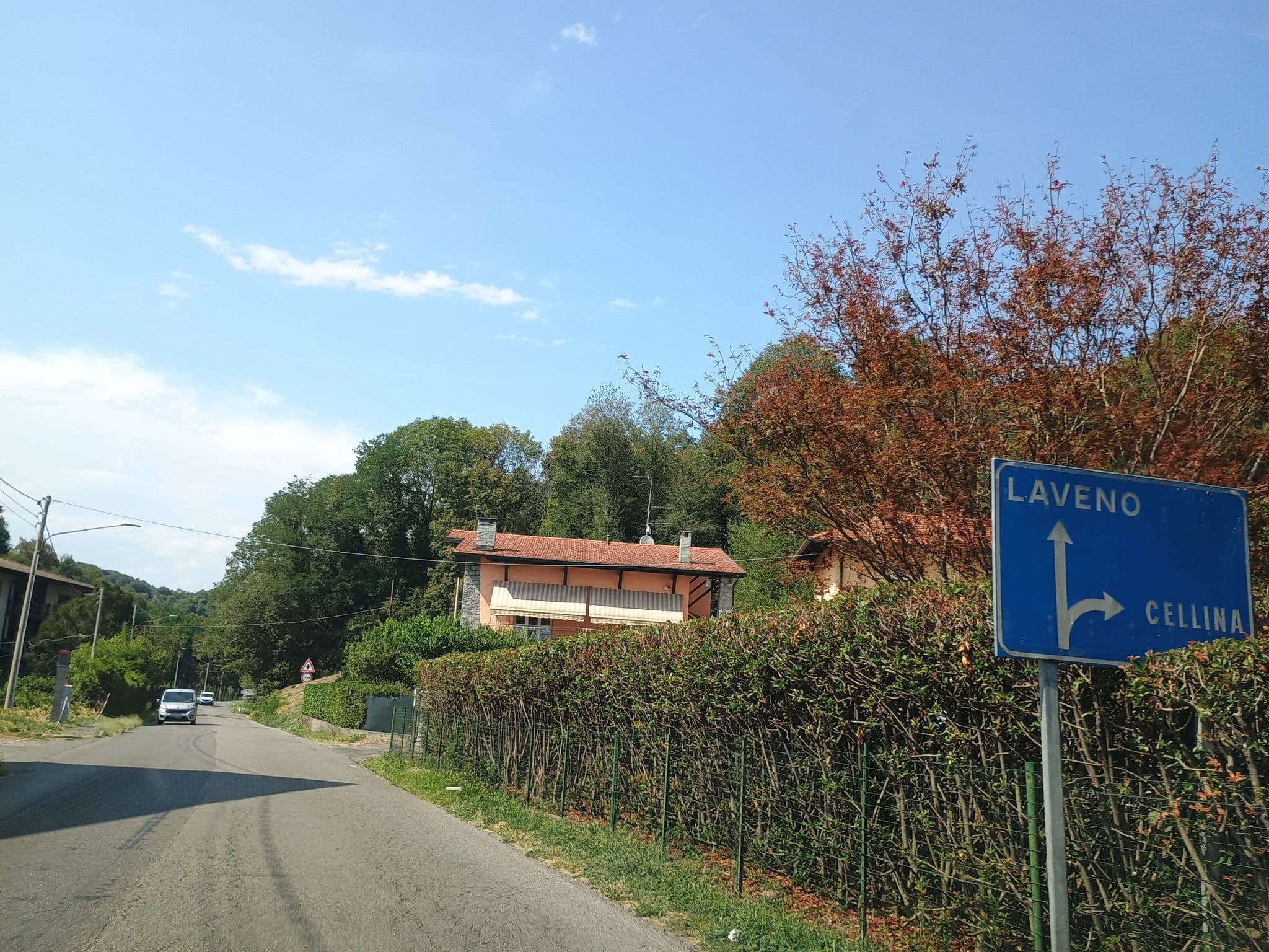 Street view near Tina's Yellow Home, Leggiuno — © thetornado76 (CC BY-SA · Mapillary)