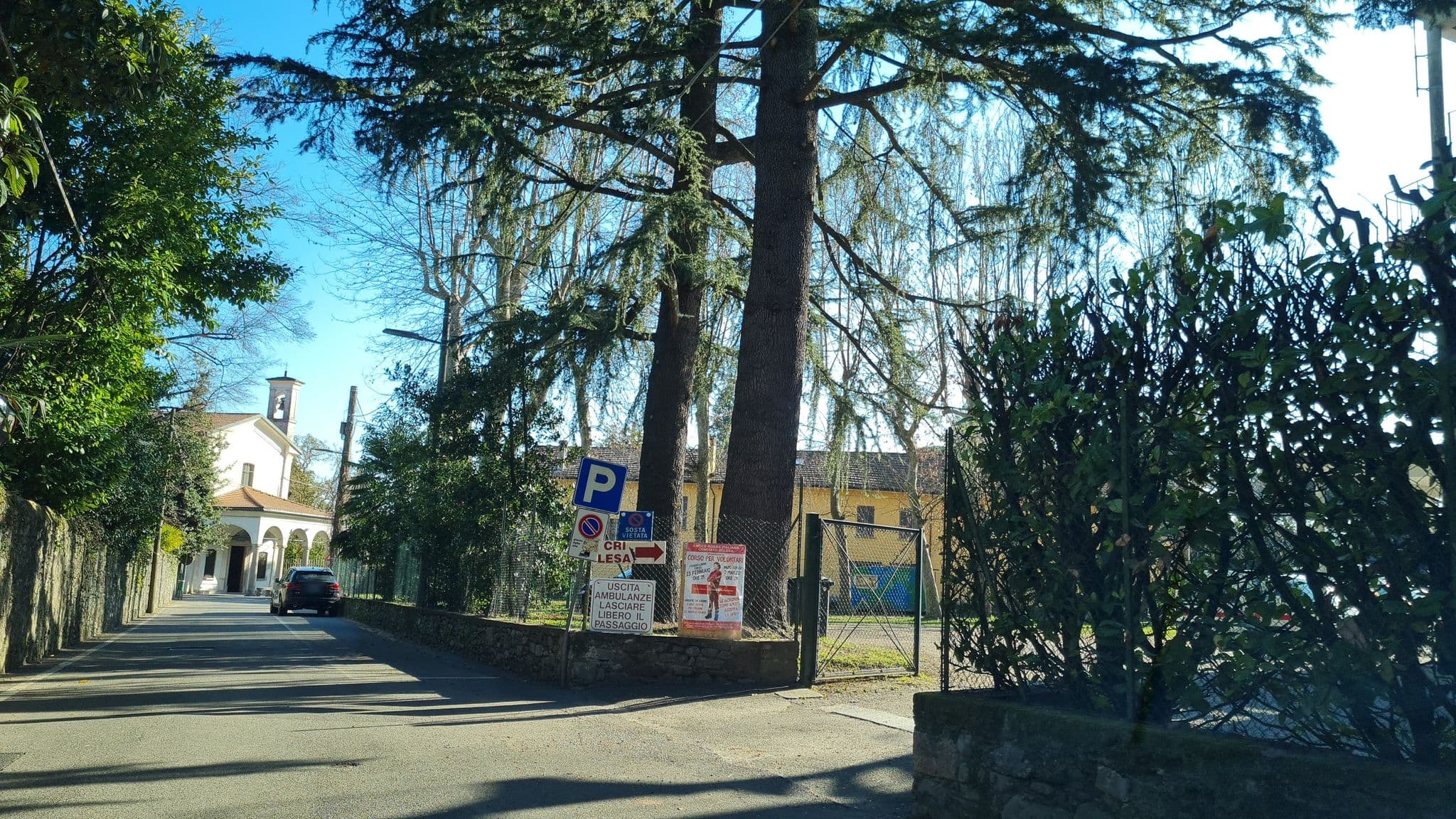Street view near B&B Villa Margherita, Lesa — © laniuscollurio (CC BY-SA · Mapillary)
