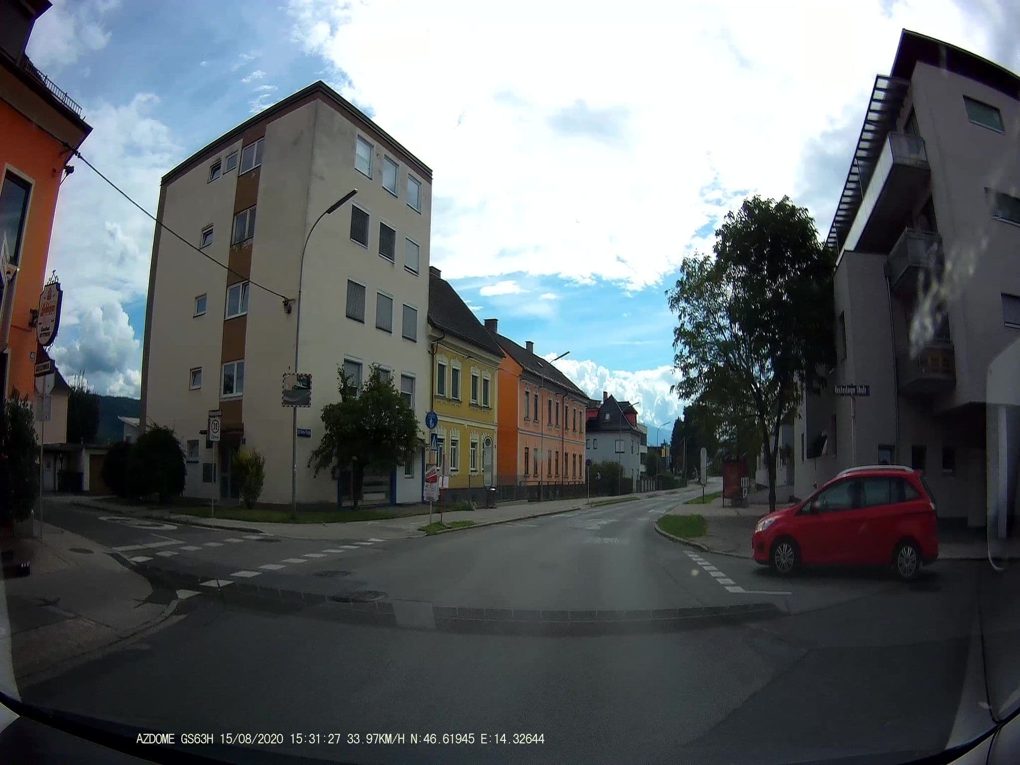Street view near Gasthof Kuttnig, Völkermarkter Vorstadt — © stefan147 (CC BY-SA · Mapillary)