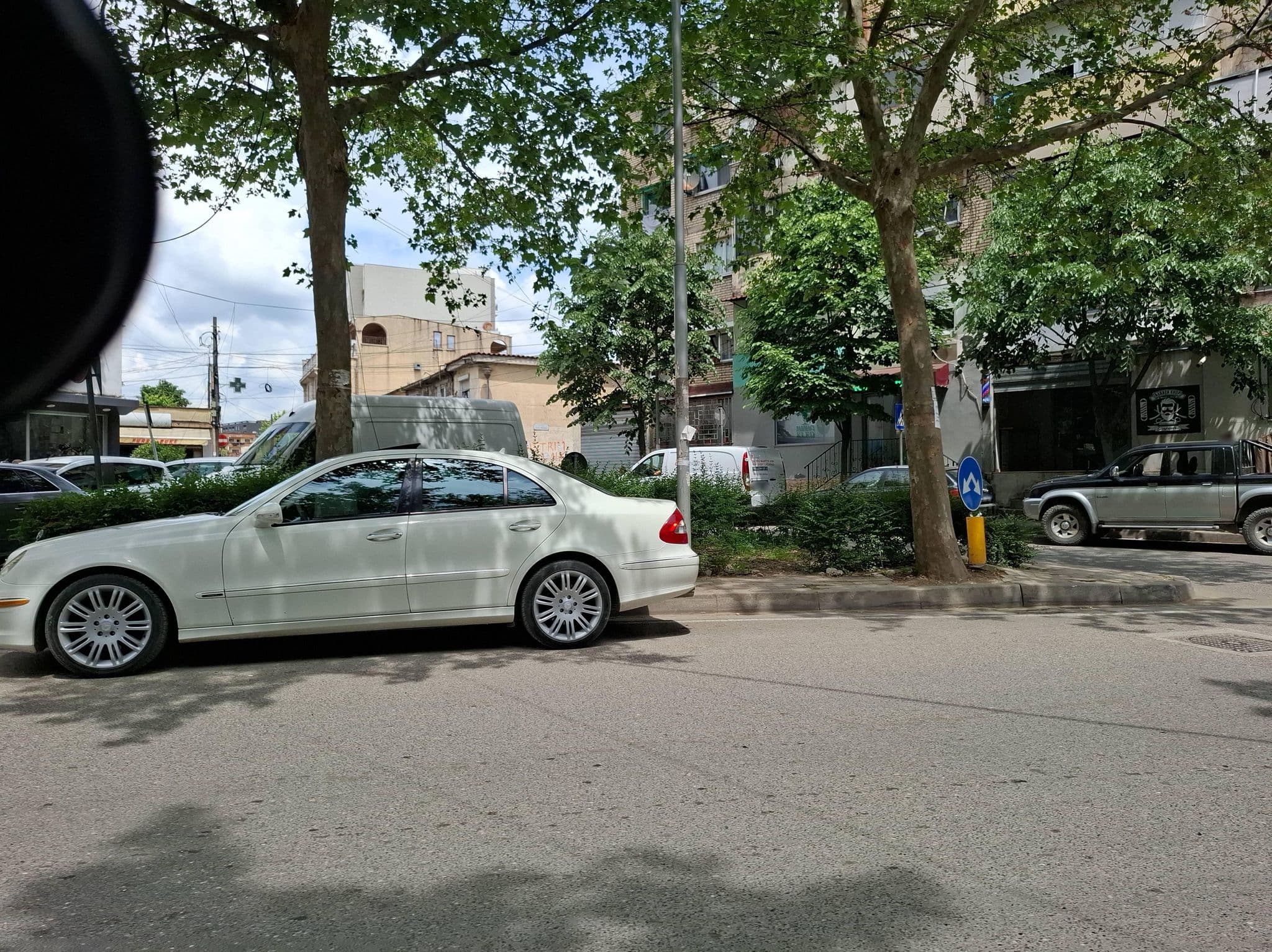 Street view near Pallati 249/6, Tirana