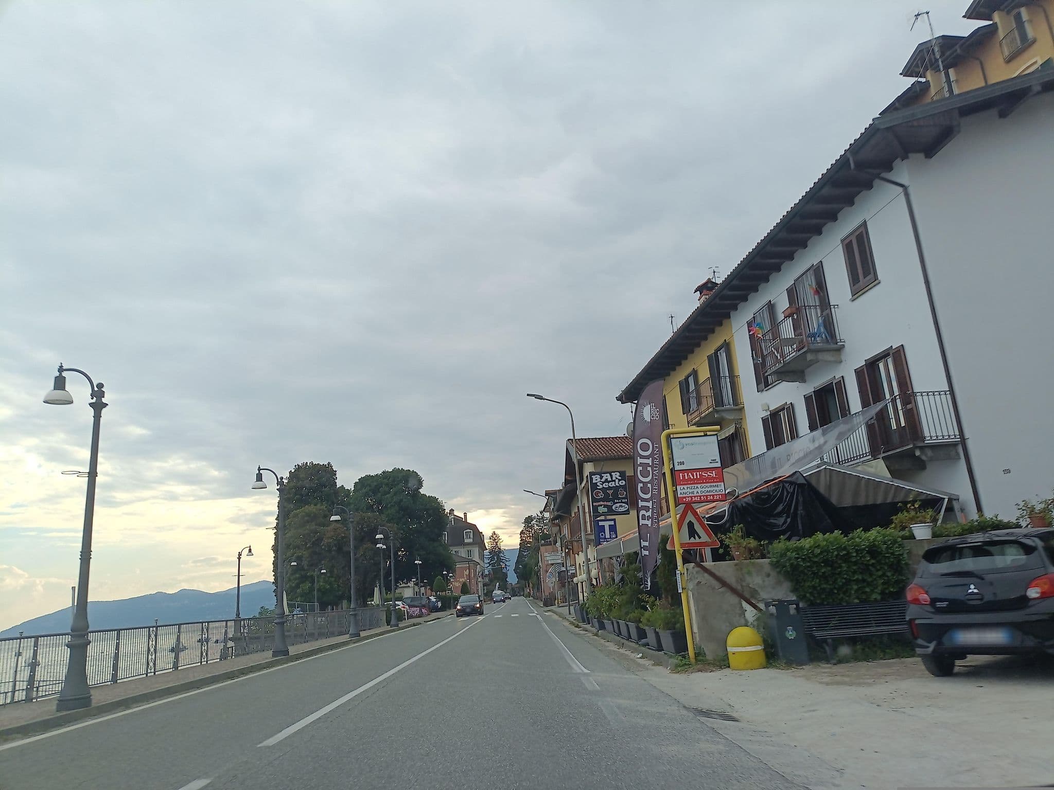Street view near Albergo Park Paradiso, Ghiffa — © namuit (CC BY-SA · Mapillary)