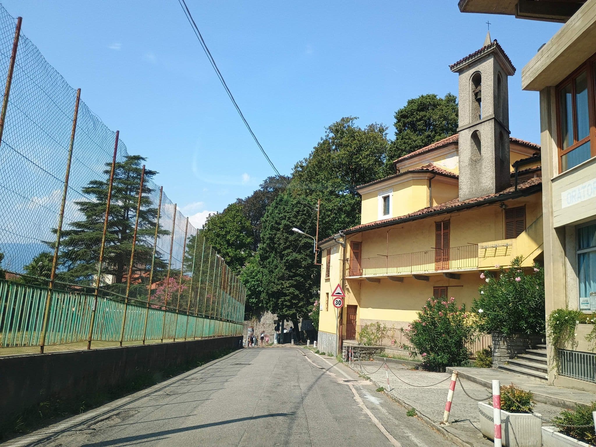 Street view near Casa Vacanze Vintage, Laveno — © thetornado76 (CC BY-SA · Mapillary)