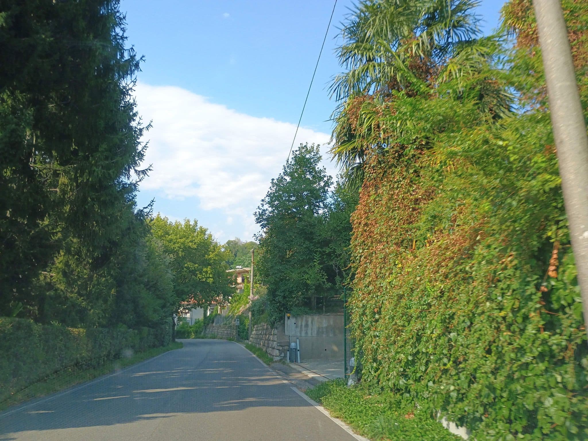 Street view near B&B Terrazza con vista grande, Laveno — © thetornado76 (CC BY-SA · Mapillary)
