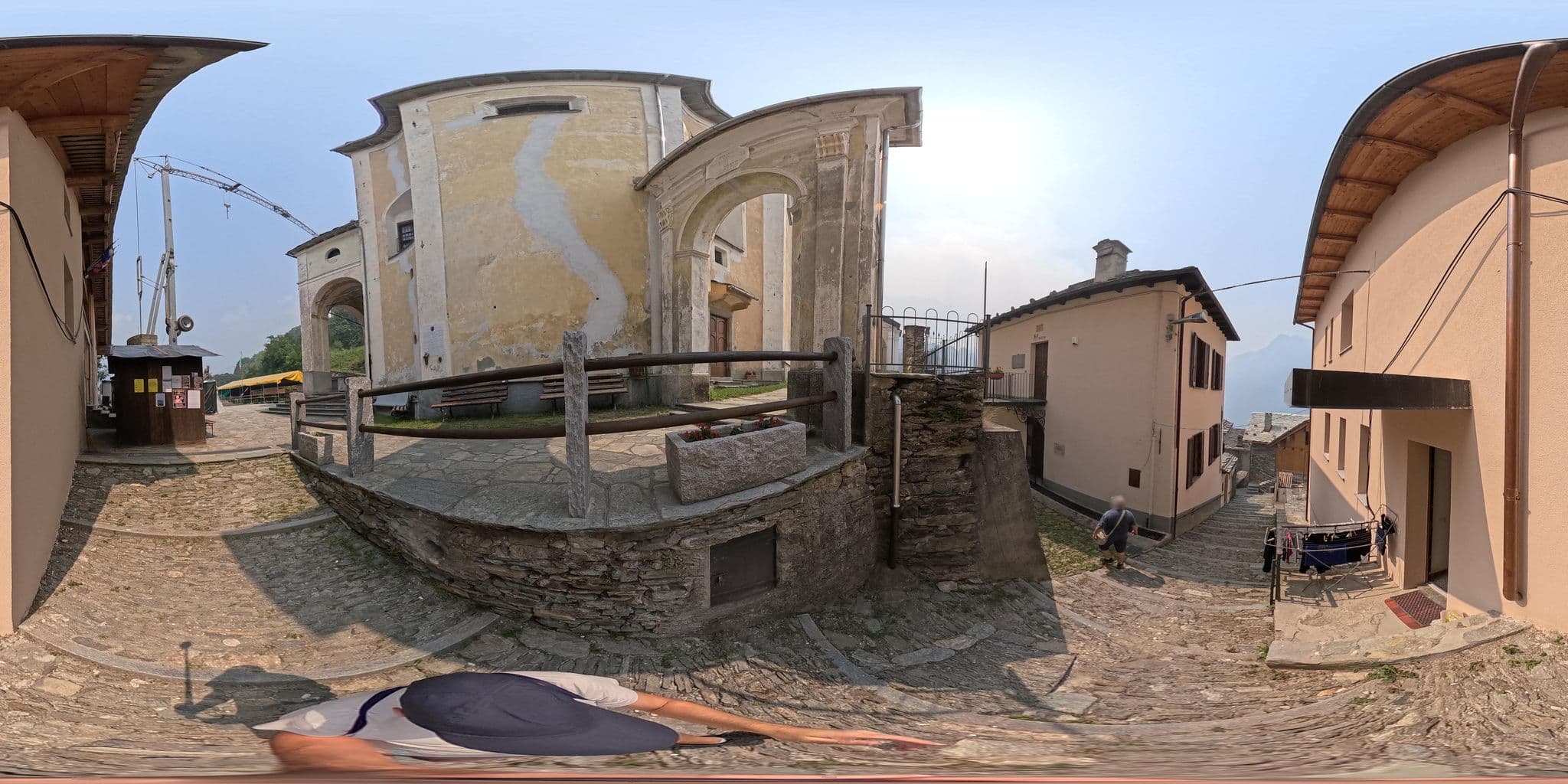 Street view near La Fontana, Varallo — © ivanbranco (CC BY-SA · Mapillary)