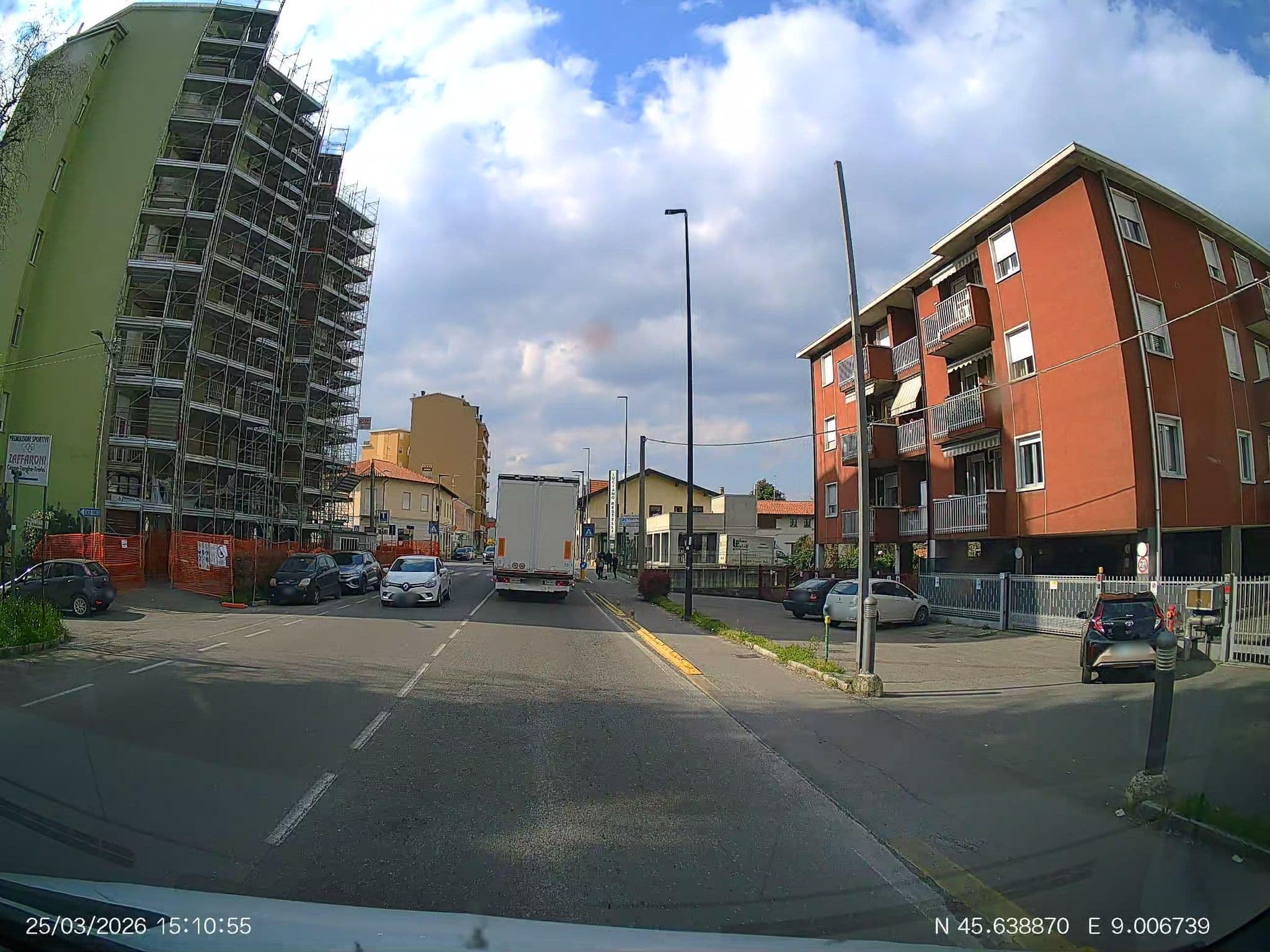 Street view near Hotel Concorde, Gerenzano — © renaultgt (CC BY-SA · Mapillary)