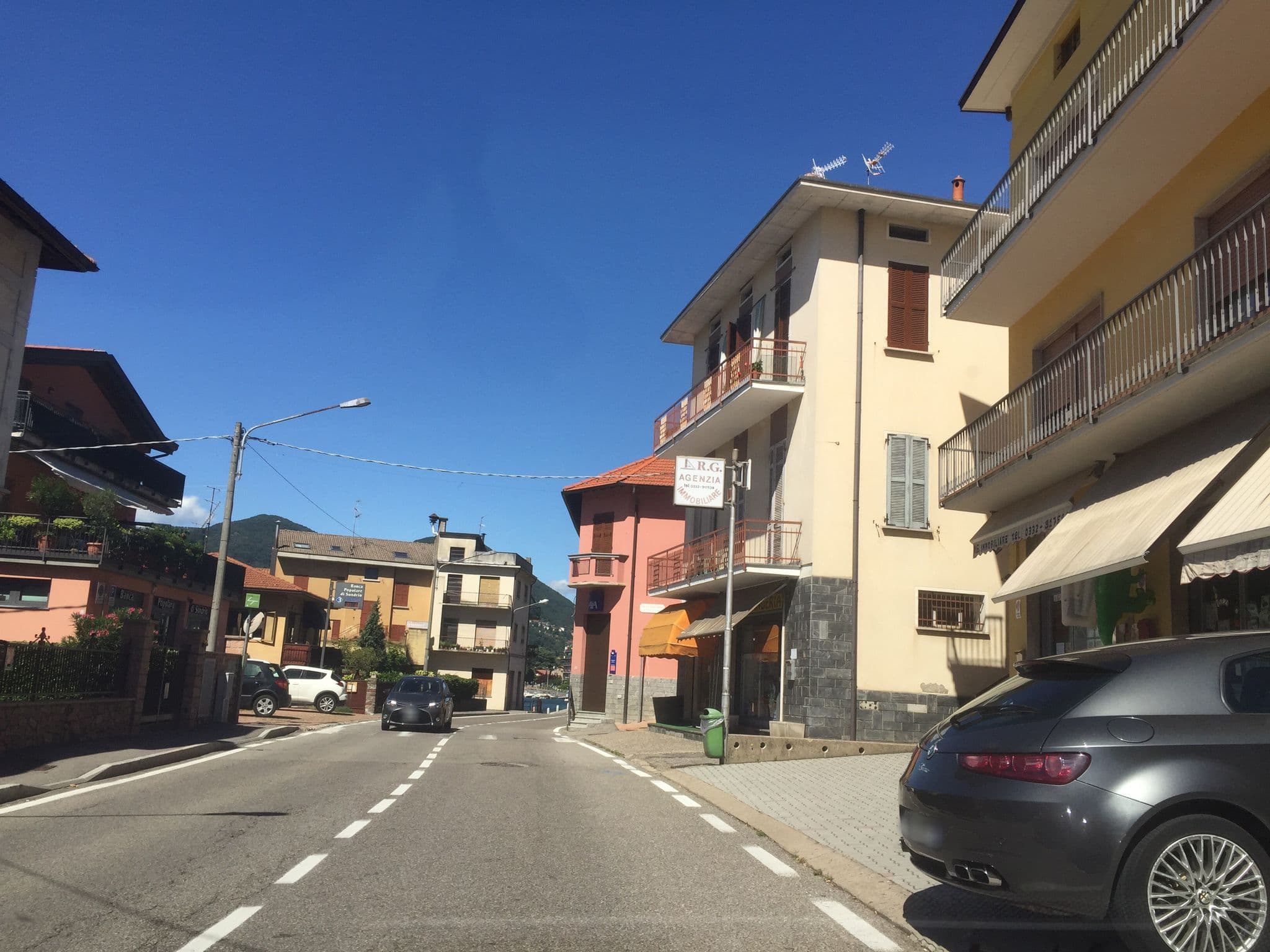 Street view near Residence Al Lago SRL, Porto Ceresio — © tubeli (CC BY-SA · Mapillary)