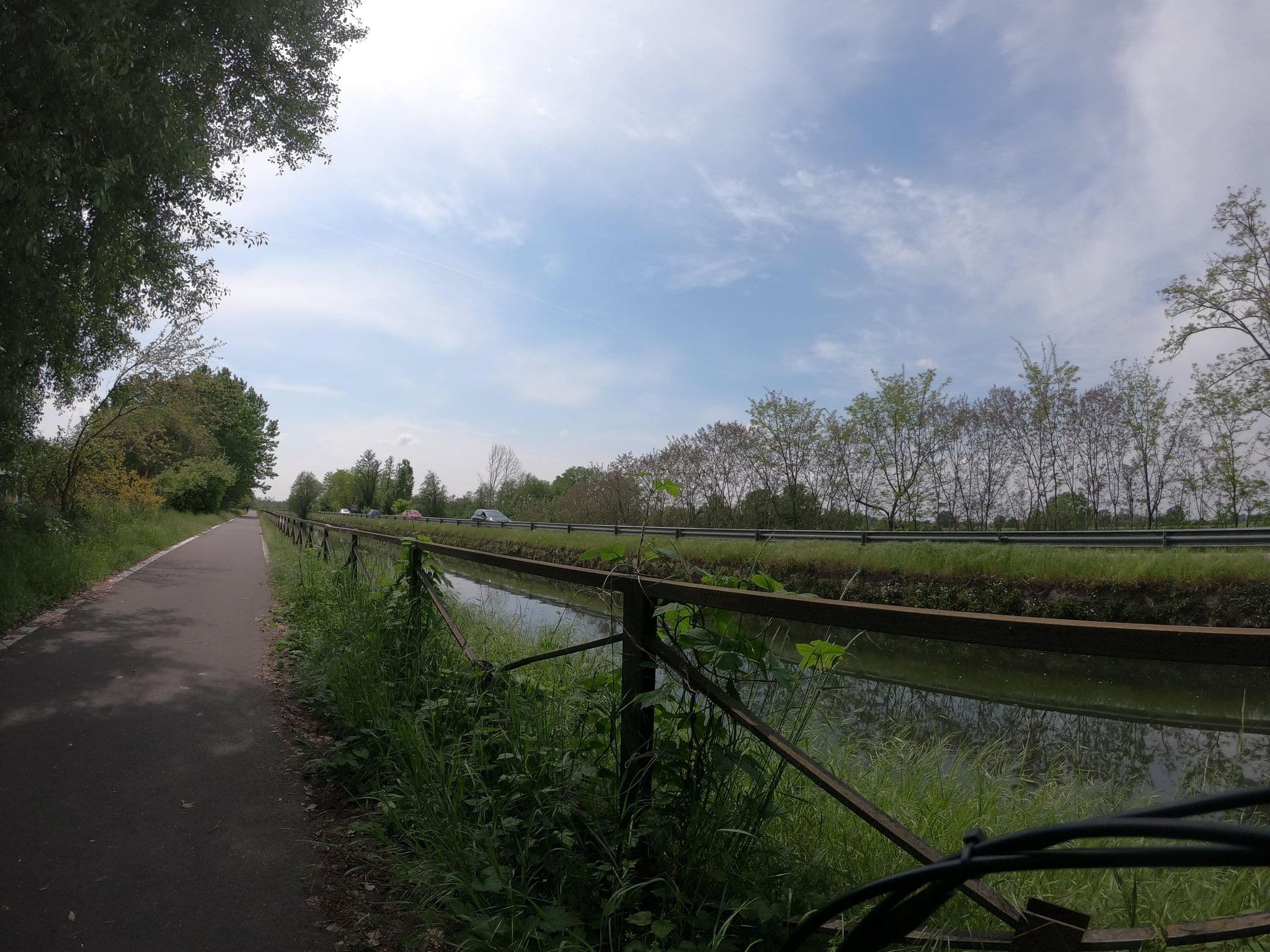 Street view near Motel Calypso, Badile — © marcuscalabresus (CC BY-SA · Mapillary)