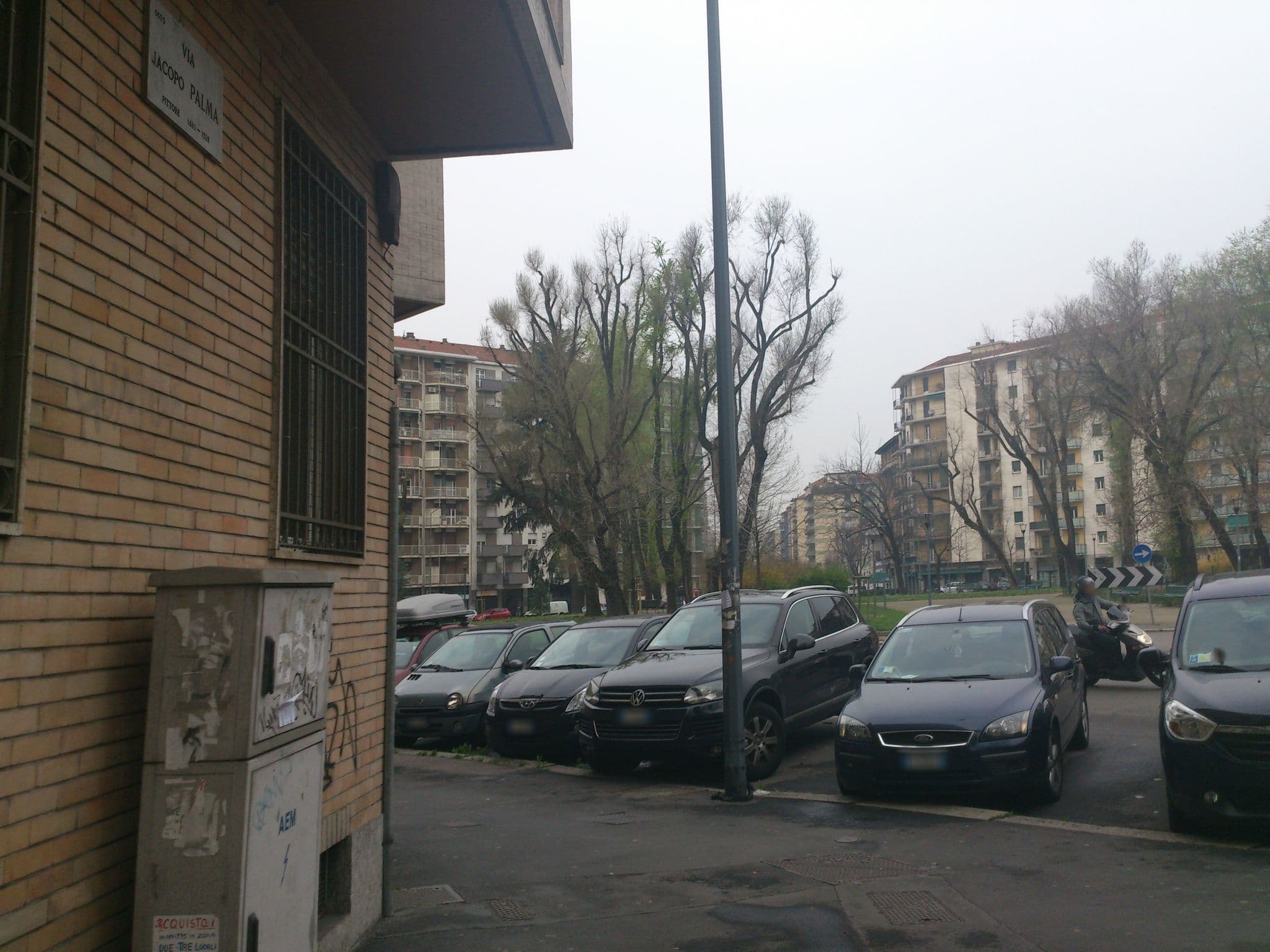Street view near Gambara Citylife Urban Nest, San Siro — © marcuscalabresus (CC BY-SA · Mapillary)