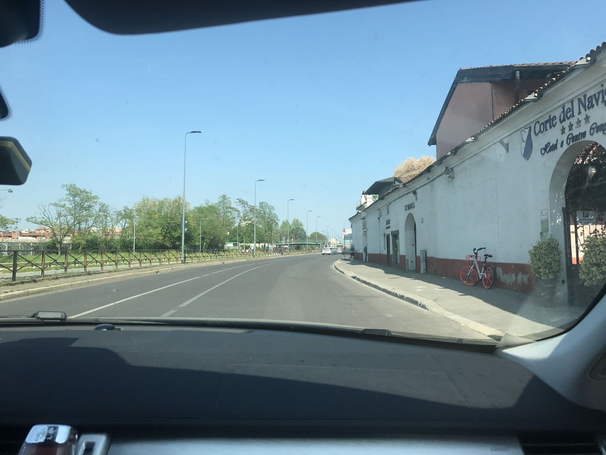 Street view near Ca' Bianca Hotel Corte Del Naviglio, Corsico — © edoardocattaneo (CC BY-SA · Mapillary)