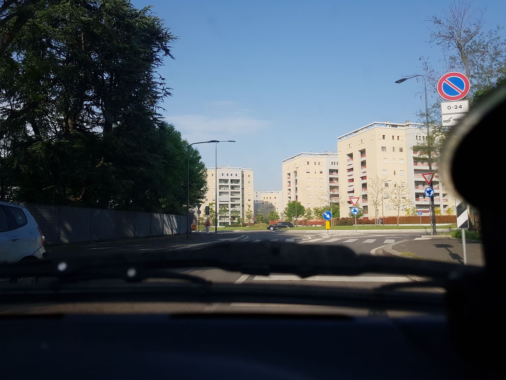 Street view near B&B Linea Cinquantotto, Cesano Boscone — © francescosimone (CC BY-SA · Mapillary)