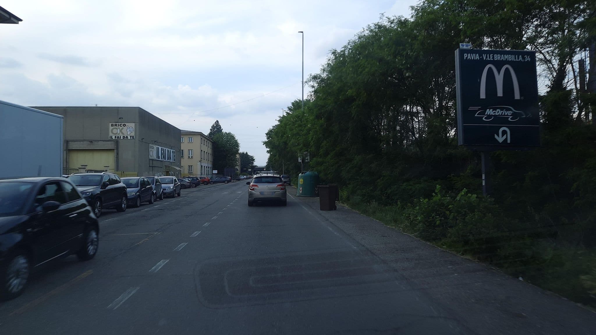 Street view near Appartamento Yana, Pavia — © musuruan (CC BY-SA · Mapillary)
