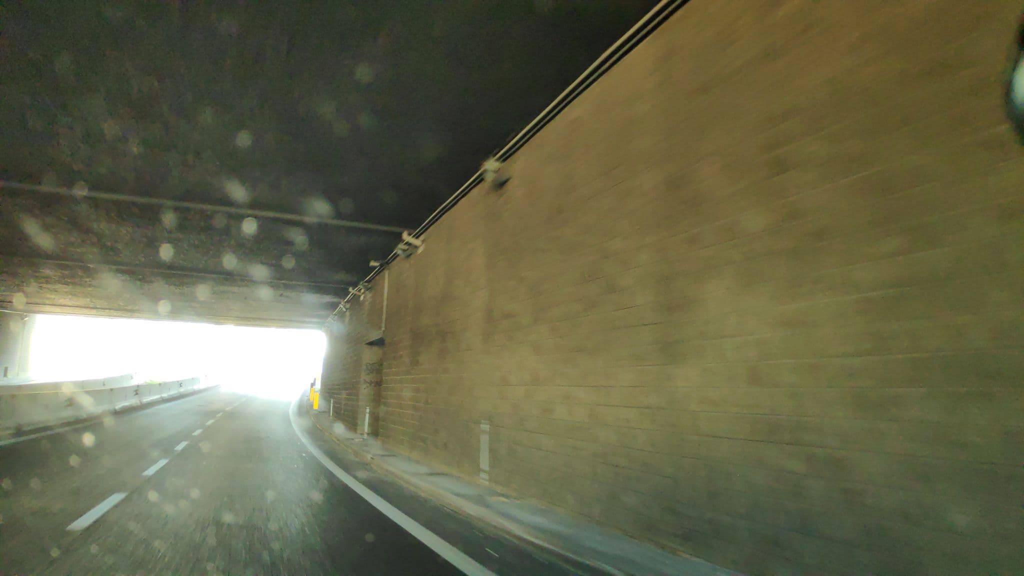Street view near Sotto i ponti, Milan — © marcuscalabresus (CC BY-SA · Mapillary)