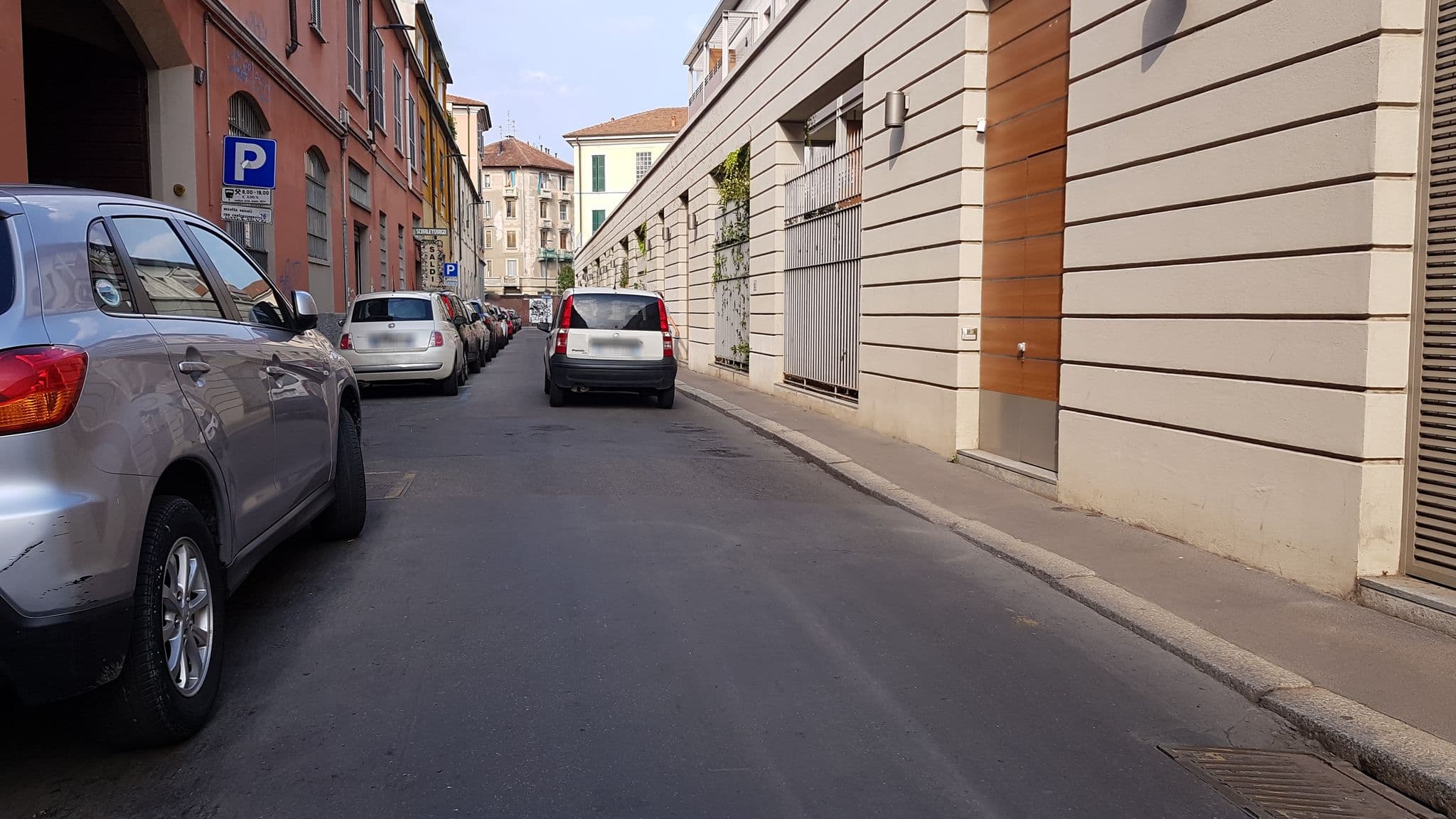 Street view near Italianway - Voghera, Milan — © ale_zena_it (CC BY-SA · Mapillary)