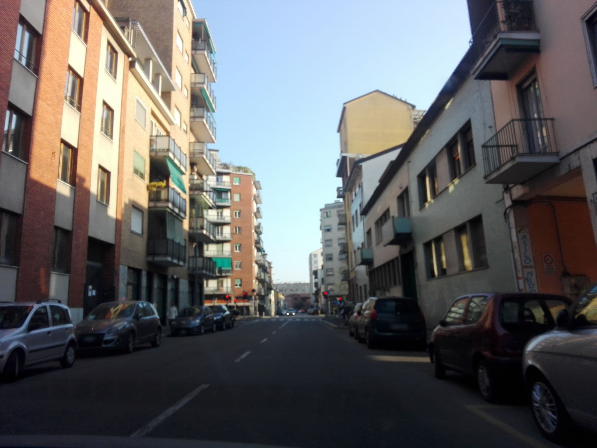 Street view near N19 navigliôtel, Milan — © silviaberra (CC BY-SA · Mapillary)
