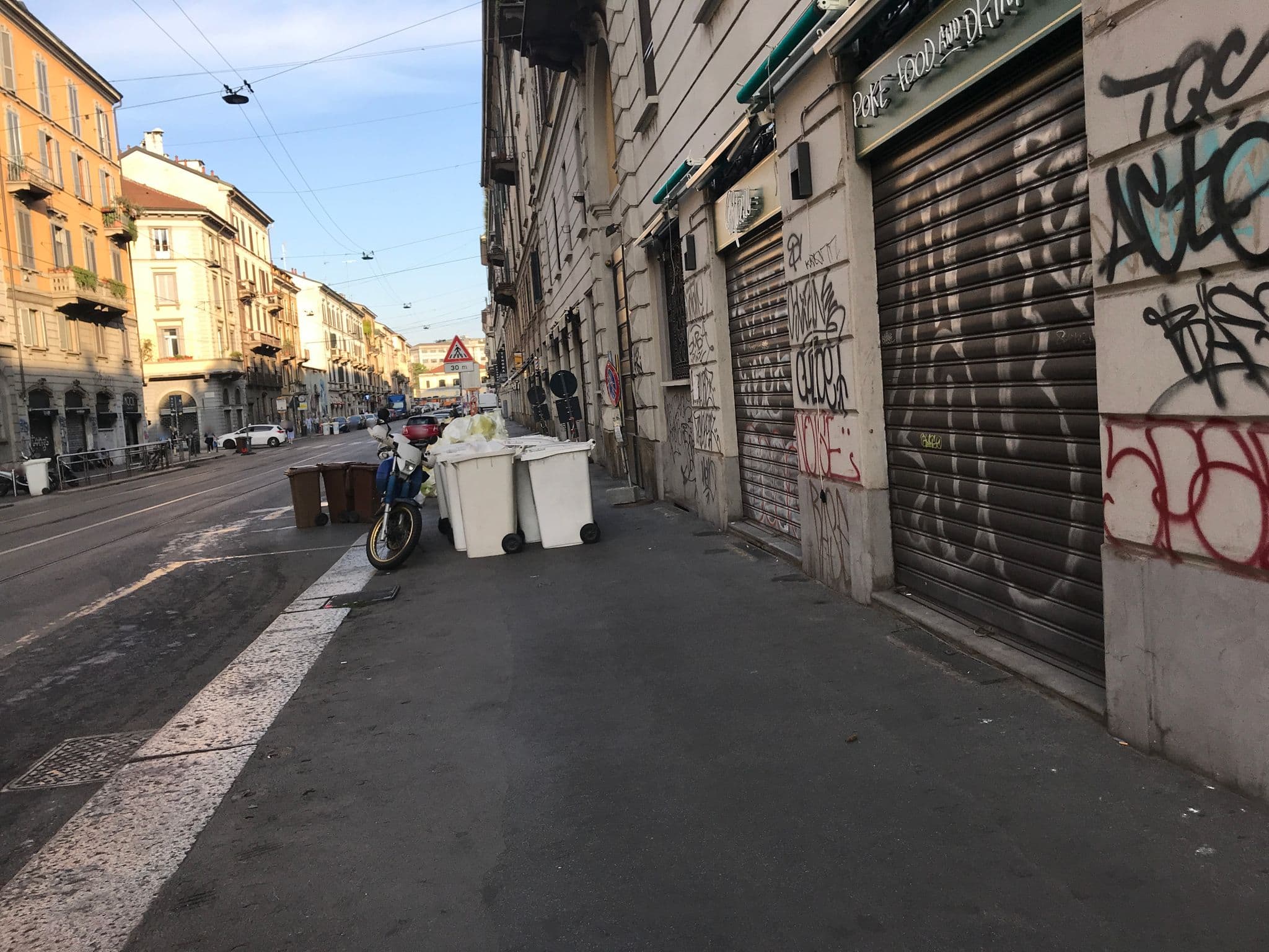 Street view near Hotel Mastropietro, Milan — © asturksever (CC BY-SA · Mapillary)