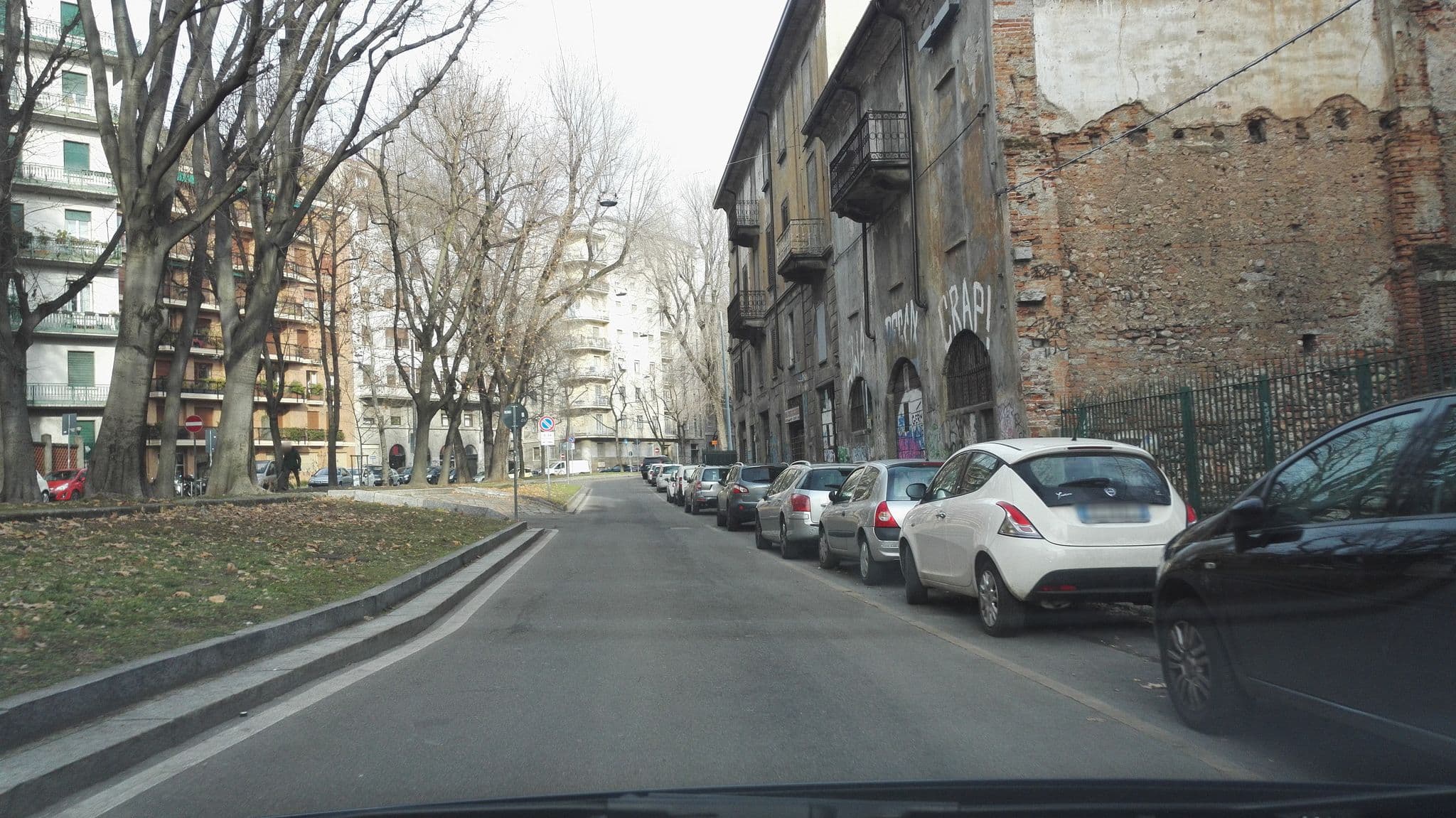 Street view near Allegroitalia Espresso Darsena, Milan — © marcuscalabresus (CC BY-SA · Mapillary)