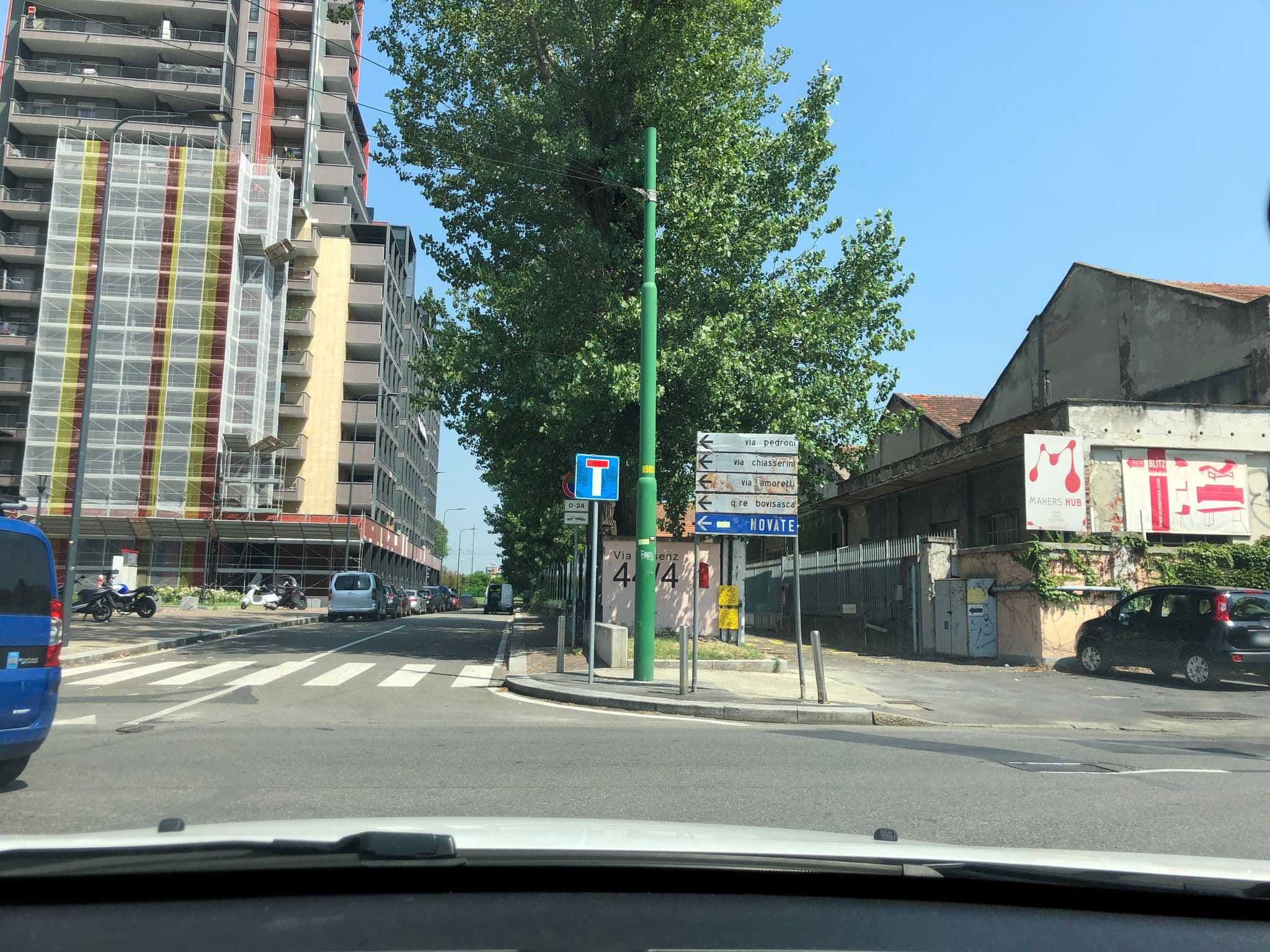 Street view near Politecnico Chique Apartment, Quarto Oggiaro — © adirricor (CC BY-SA · Mapillary)