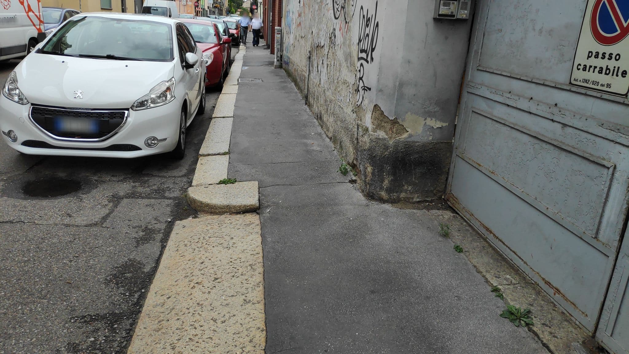 Street view near West Booking House Bovisa, Quarto Oggiaro — © marcuscalabresus (CC BY-SA · Mapillary)