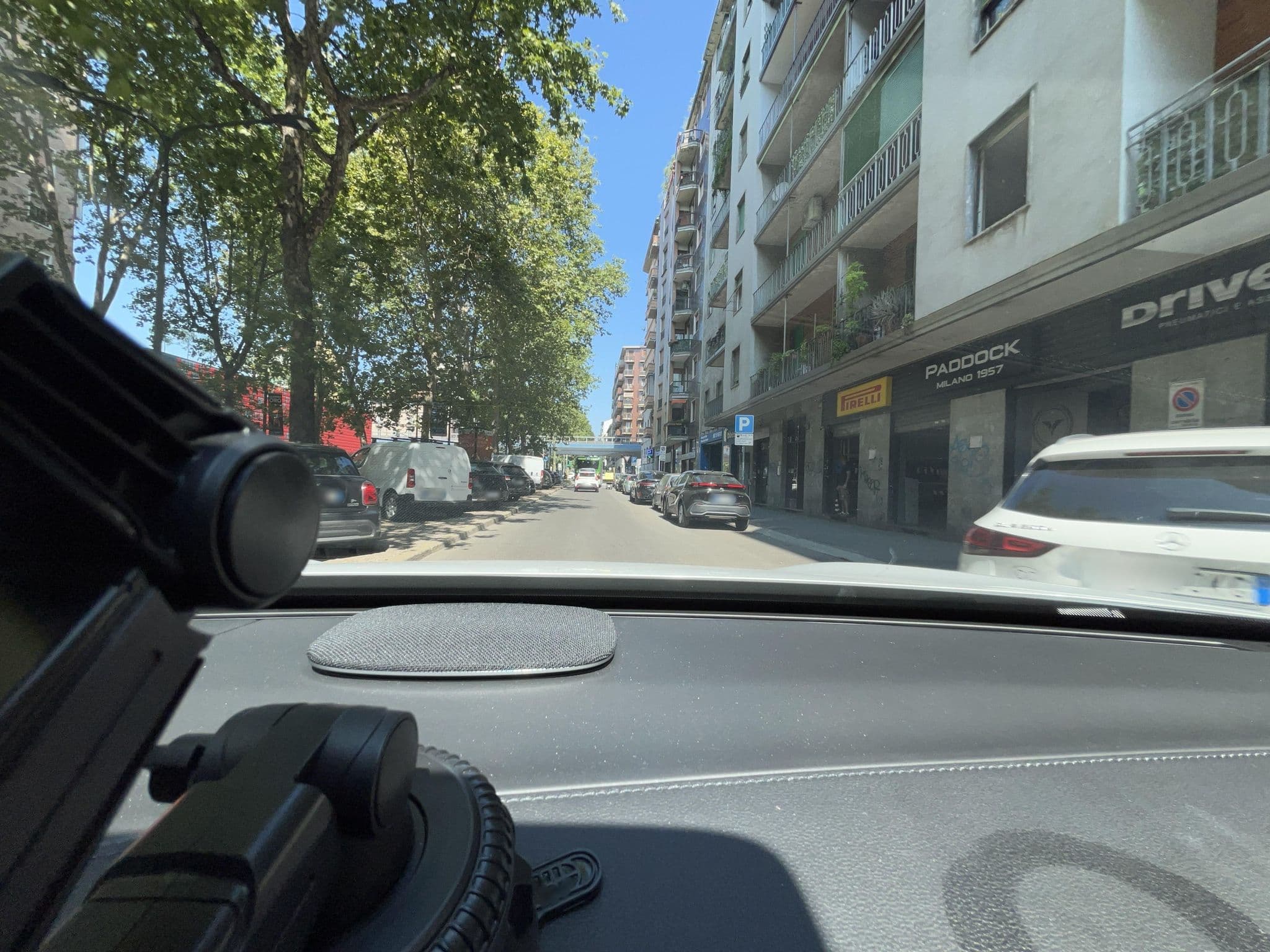 Street view near Hotel Certosa, Quartiere Otto — © lin_wang (CC BY-SA · Mapillary)