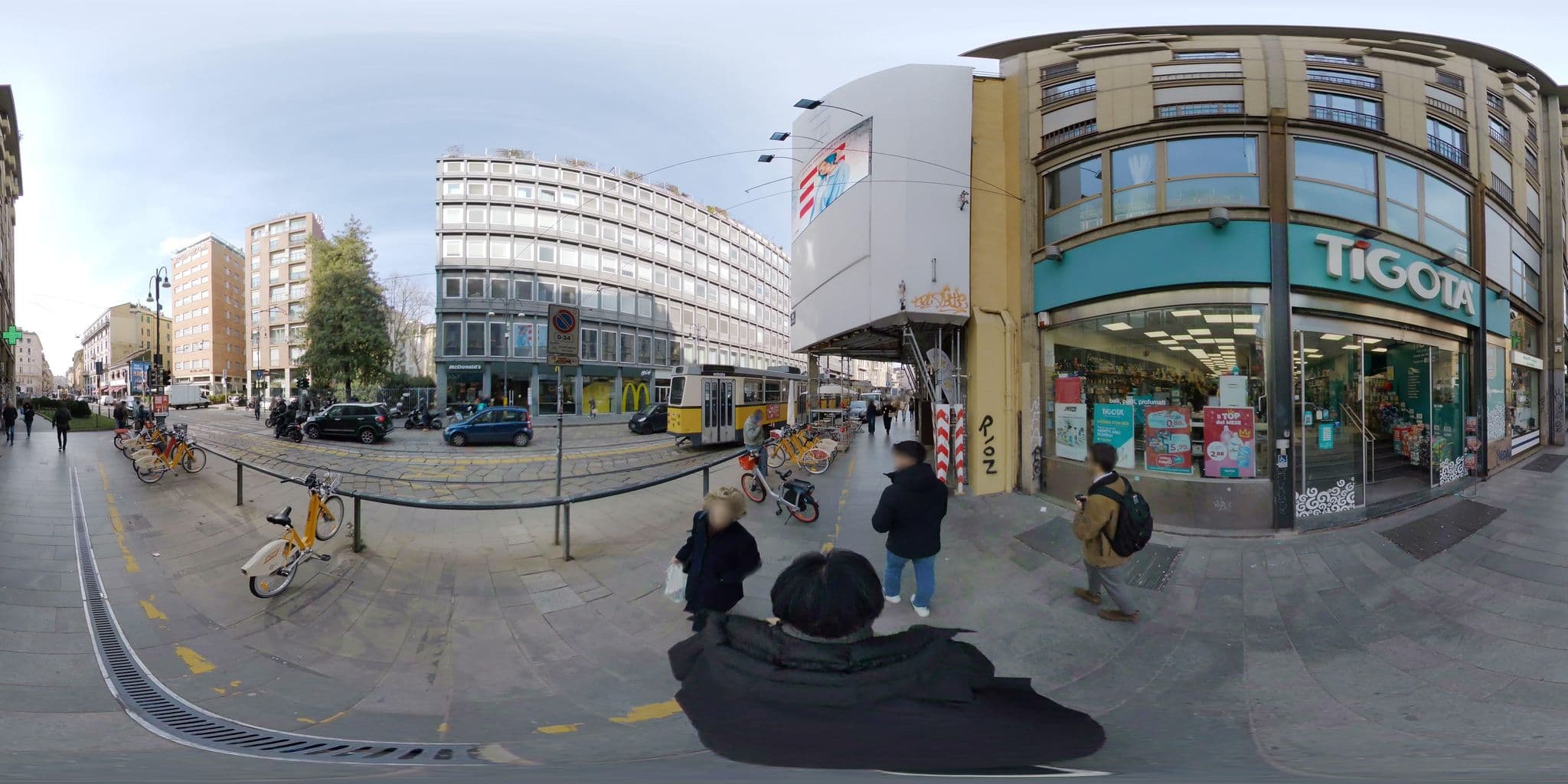 Street view near Shanti, Milan — © akiyoshiii213 (CC BY-SA · Mapillary)